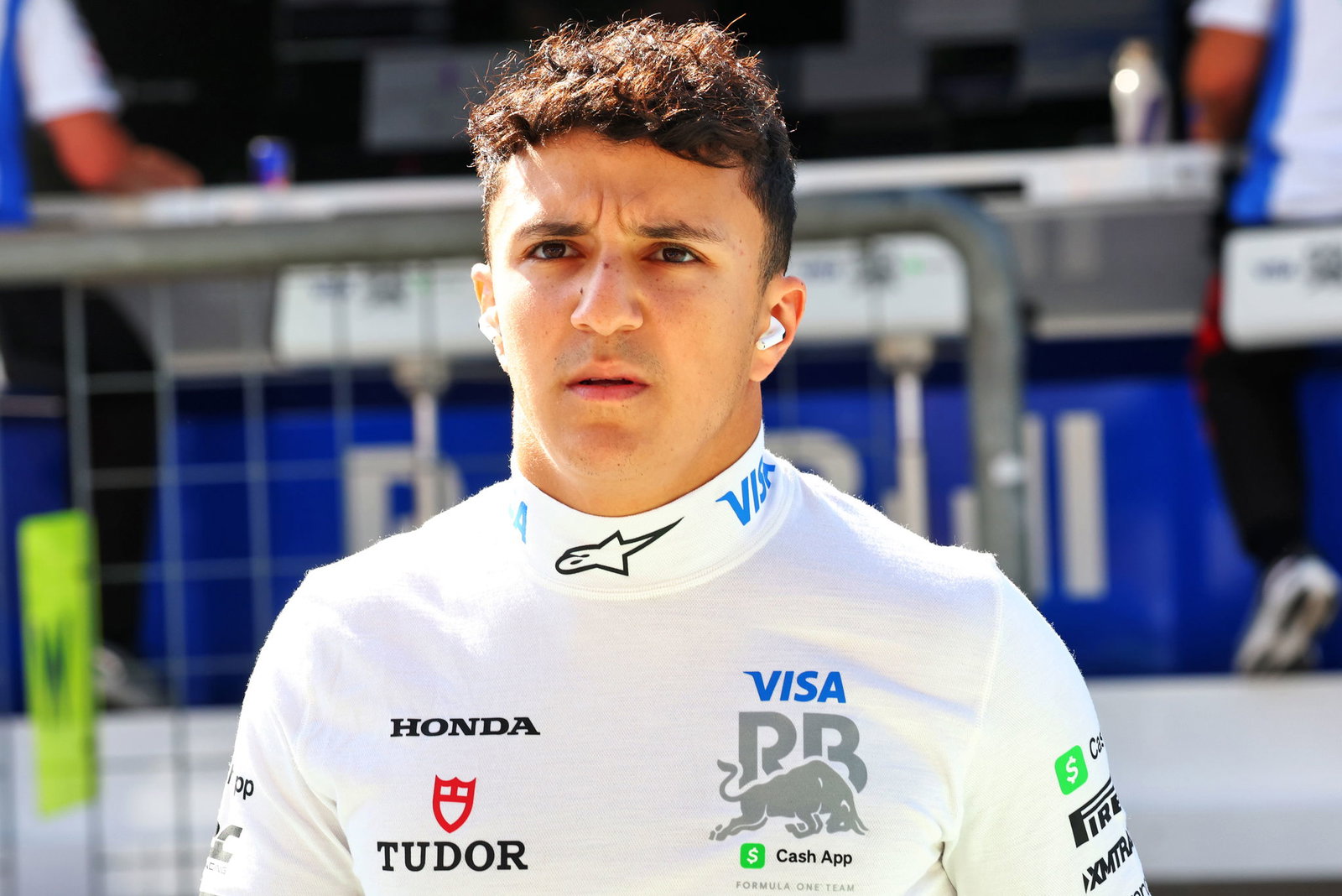 Hadjar was unimpressed at Sainz in qualifying 