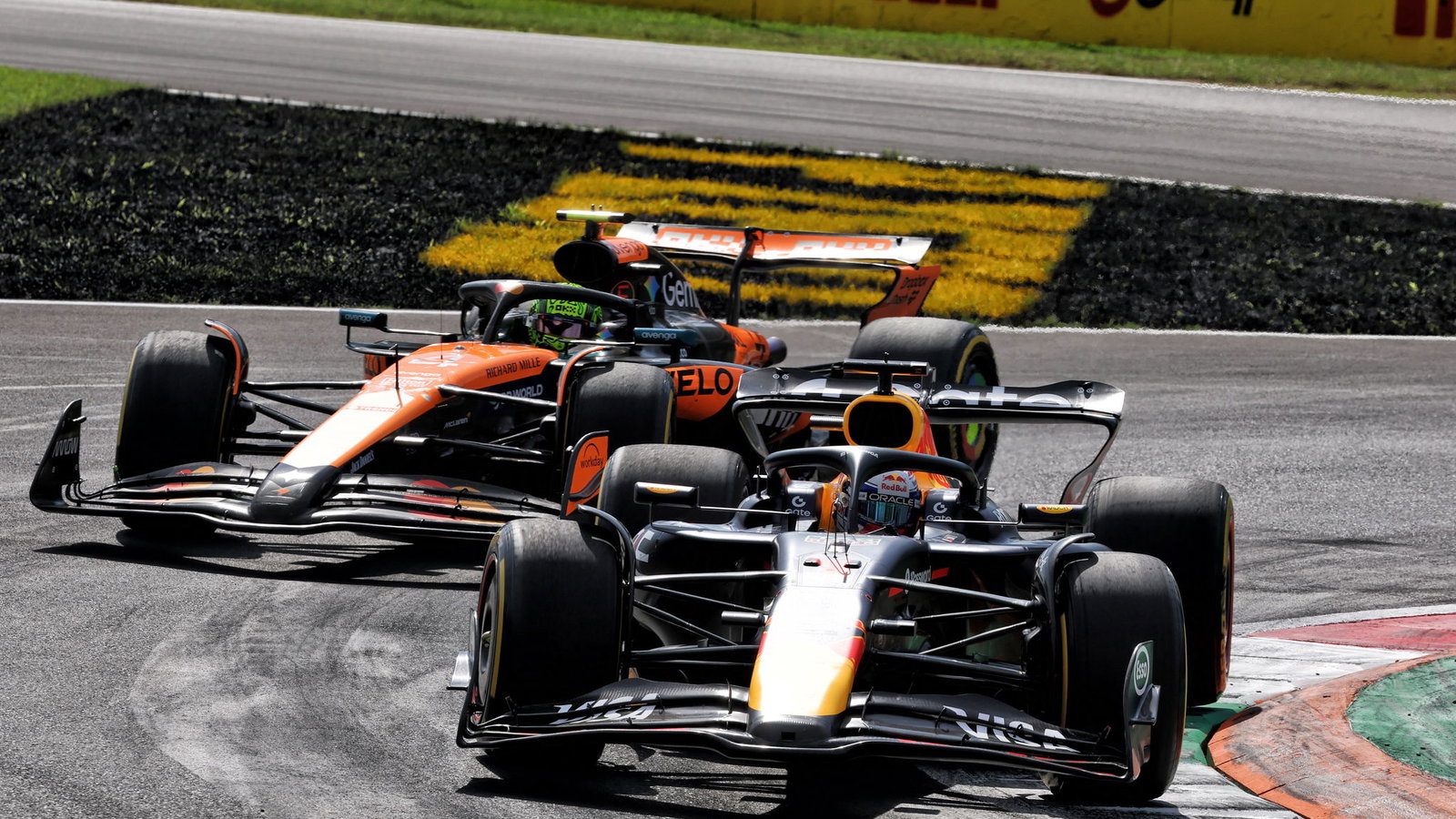 Verstappen passes Norris 