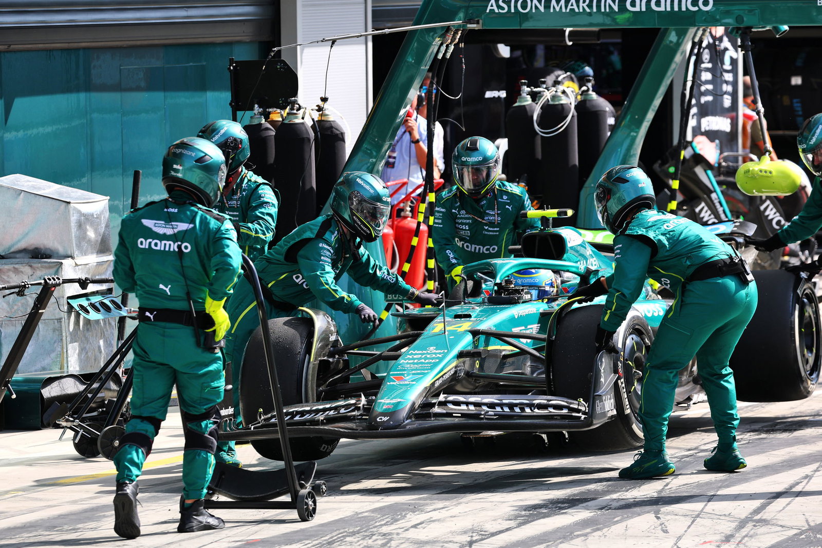 Alonso is wheeled into retirement 