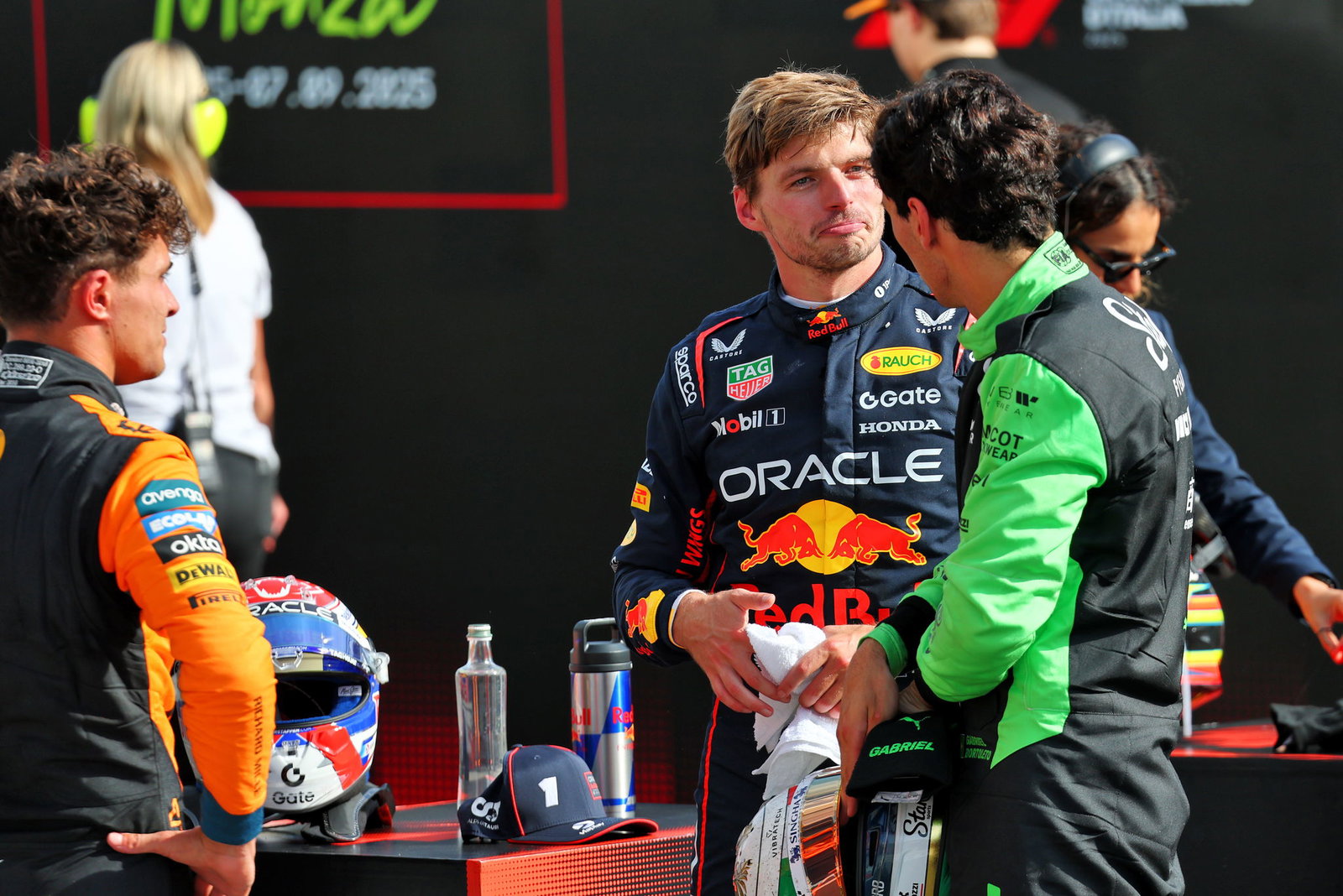 Max Verstappen and Gabriel Bortoleto 