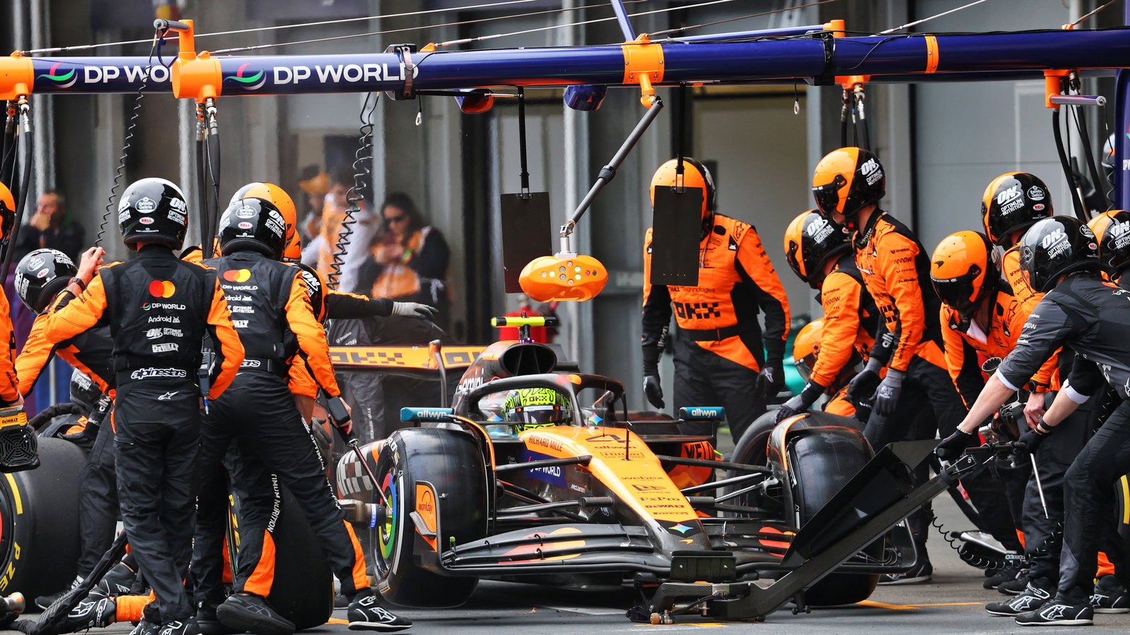 Norris lost time with another pit stop problem 