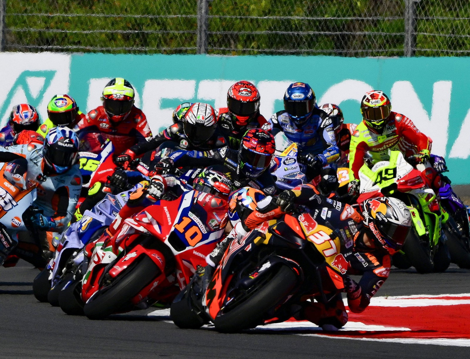 Alex Marquez buried in the pack on the opening lap, 2025 Indonesian MotoGP