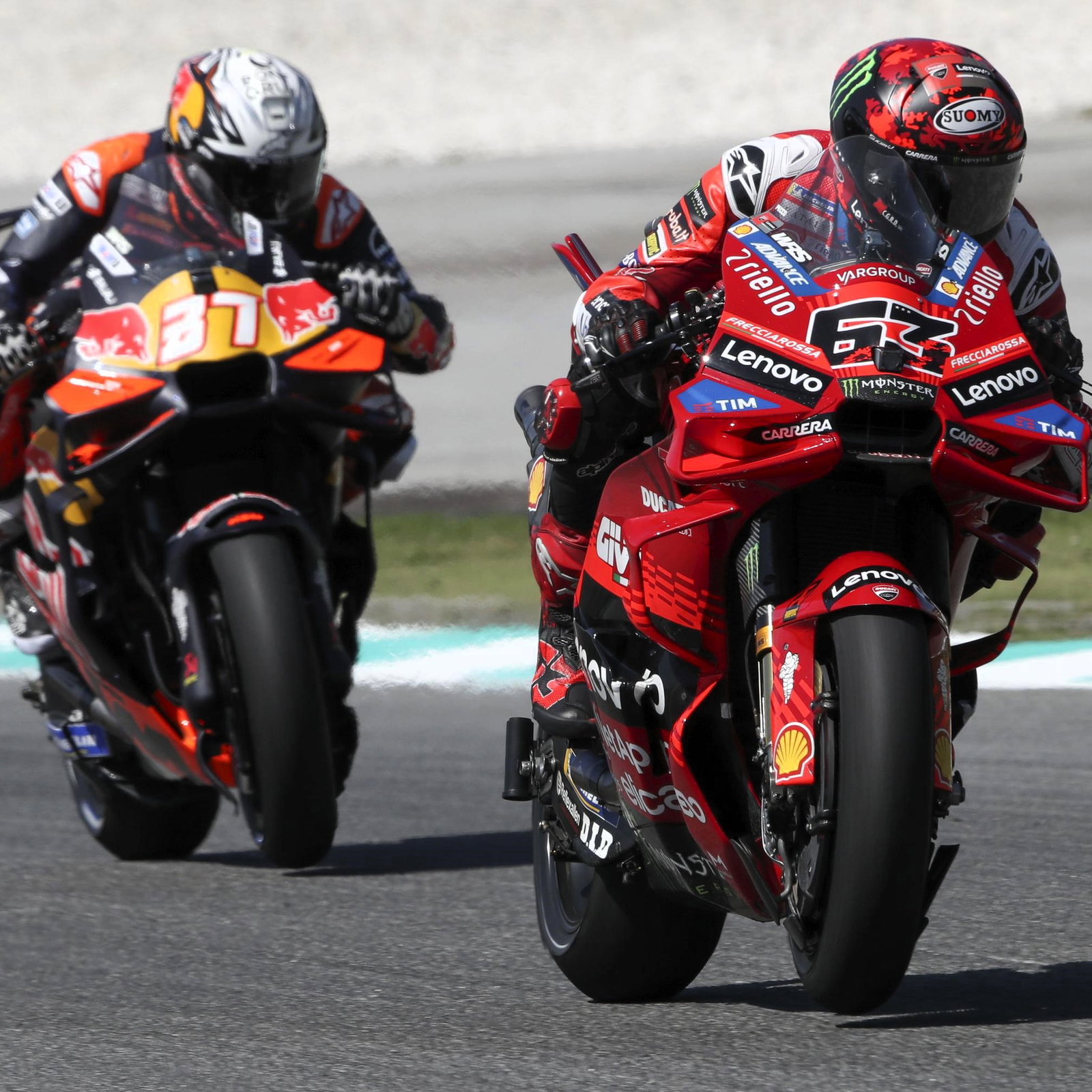 Francesco Bagnaia, Pedro Acosta, 2025 Malaysian MotoGP