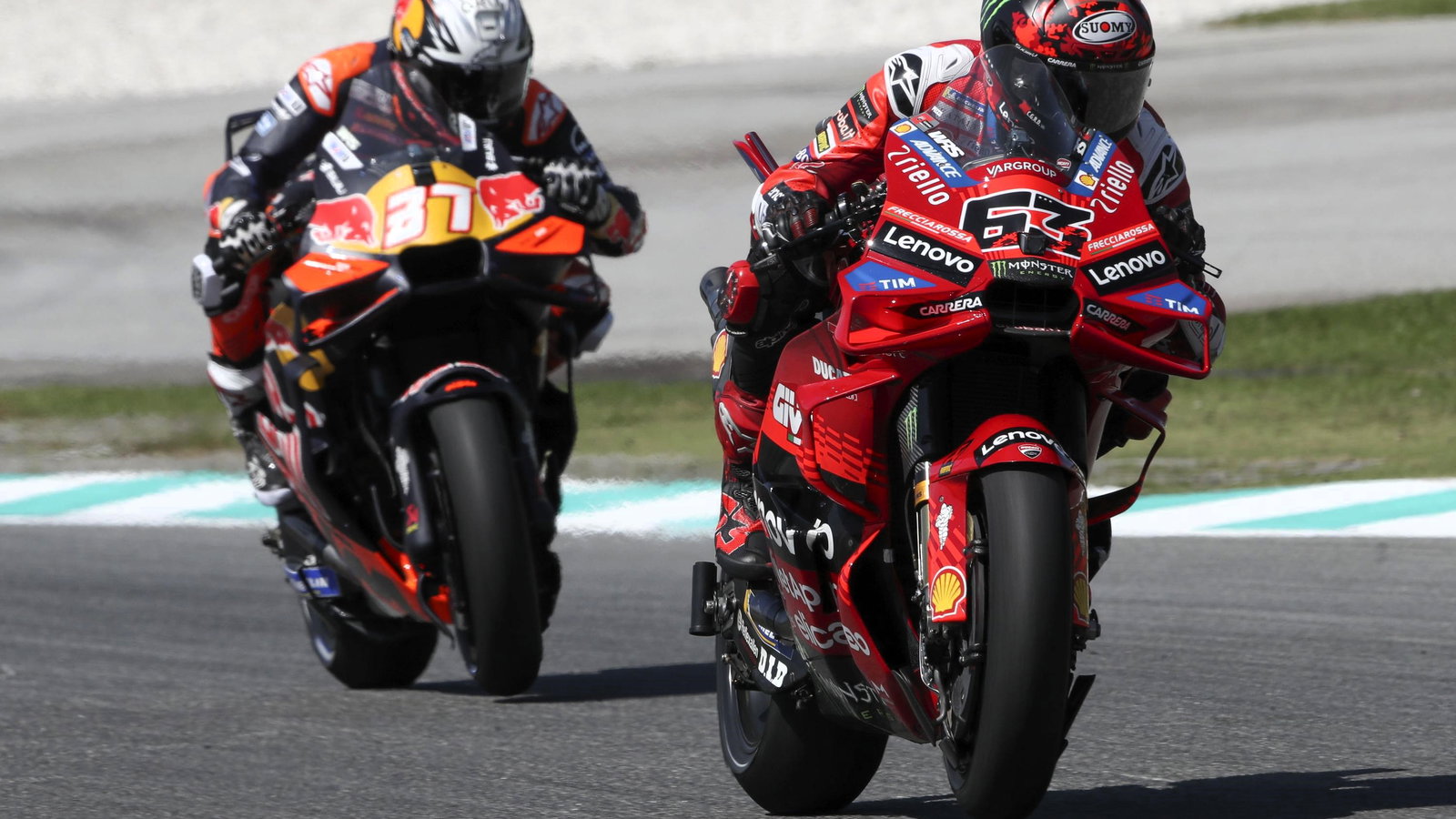 Francesco Bagnaia, Pedro Acosta, 2025 Malaysian MotoGP