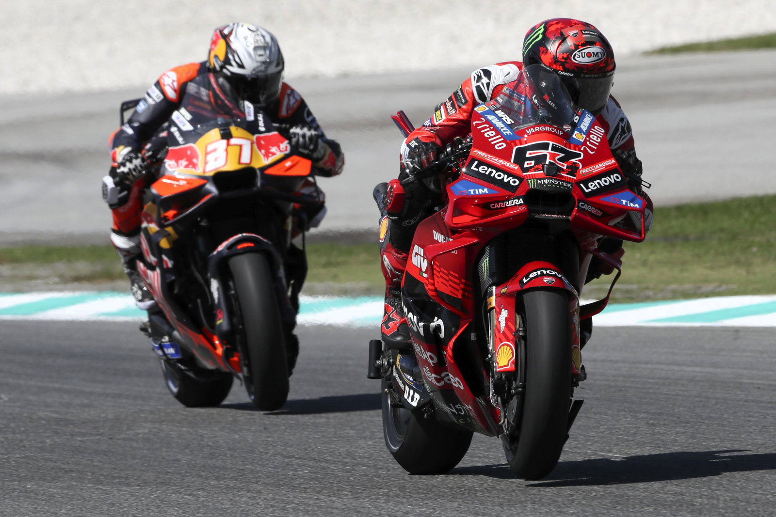 Francesco Bagnaia, Pedro Acosta, 2025 Malaysian MotoGP