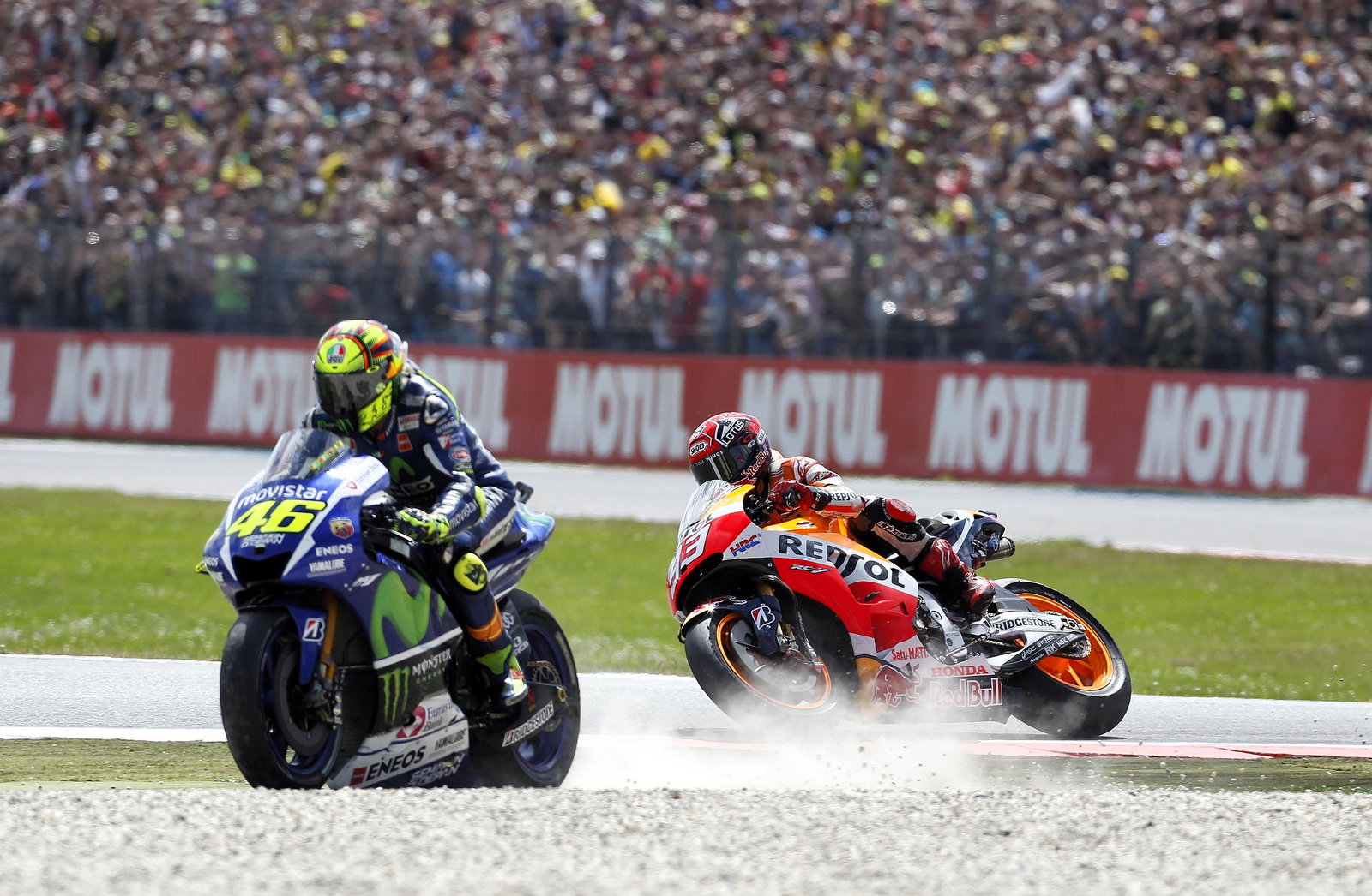 Valentino Rossi, Marc Marquez, last corner, 2015 Dutch MotoGP
