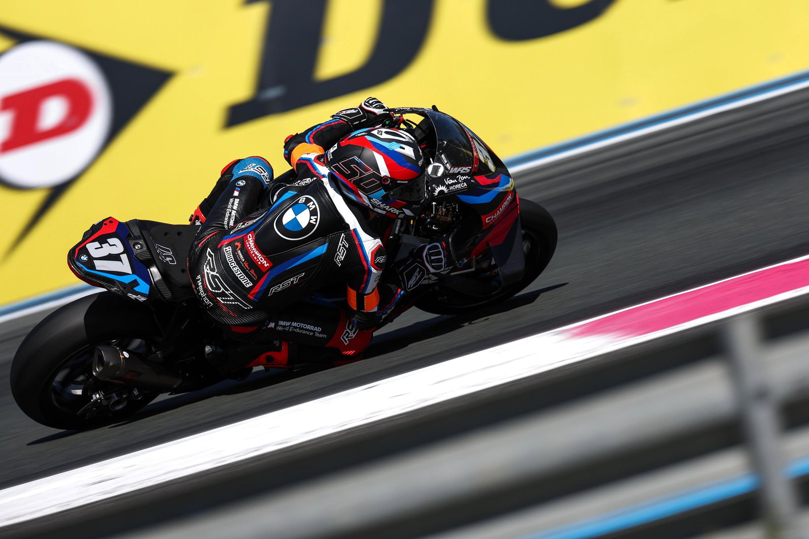 Sylvain Guintoli (Pic: BMW Motorrad Motorsport).