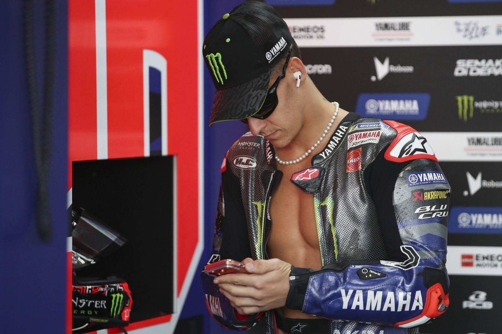 Fabio Quartararo, 2025 MotoGP Indonesian Grand Prix, pit box. Credit: Gold and Goose.