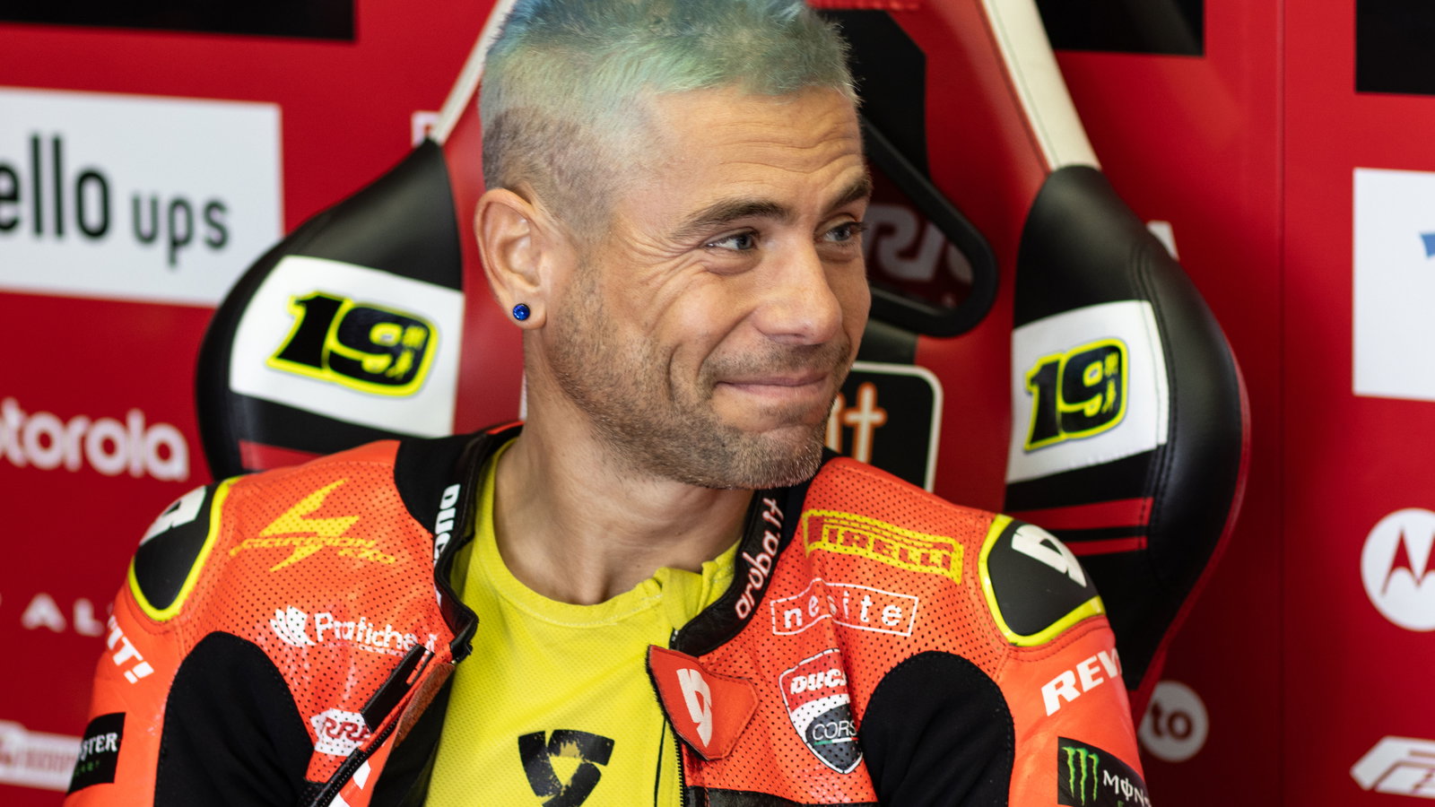Alvaro Bautista, 2025 Estoril WorldSBK, pit box. Credit: Gold and Goose.