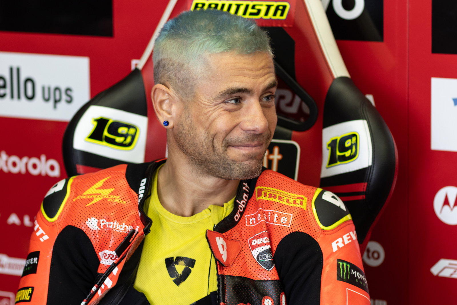 Alvaro Bautista, 2025 Estoril WorldSBK, pit box. Credit: Gold and Goose.