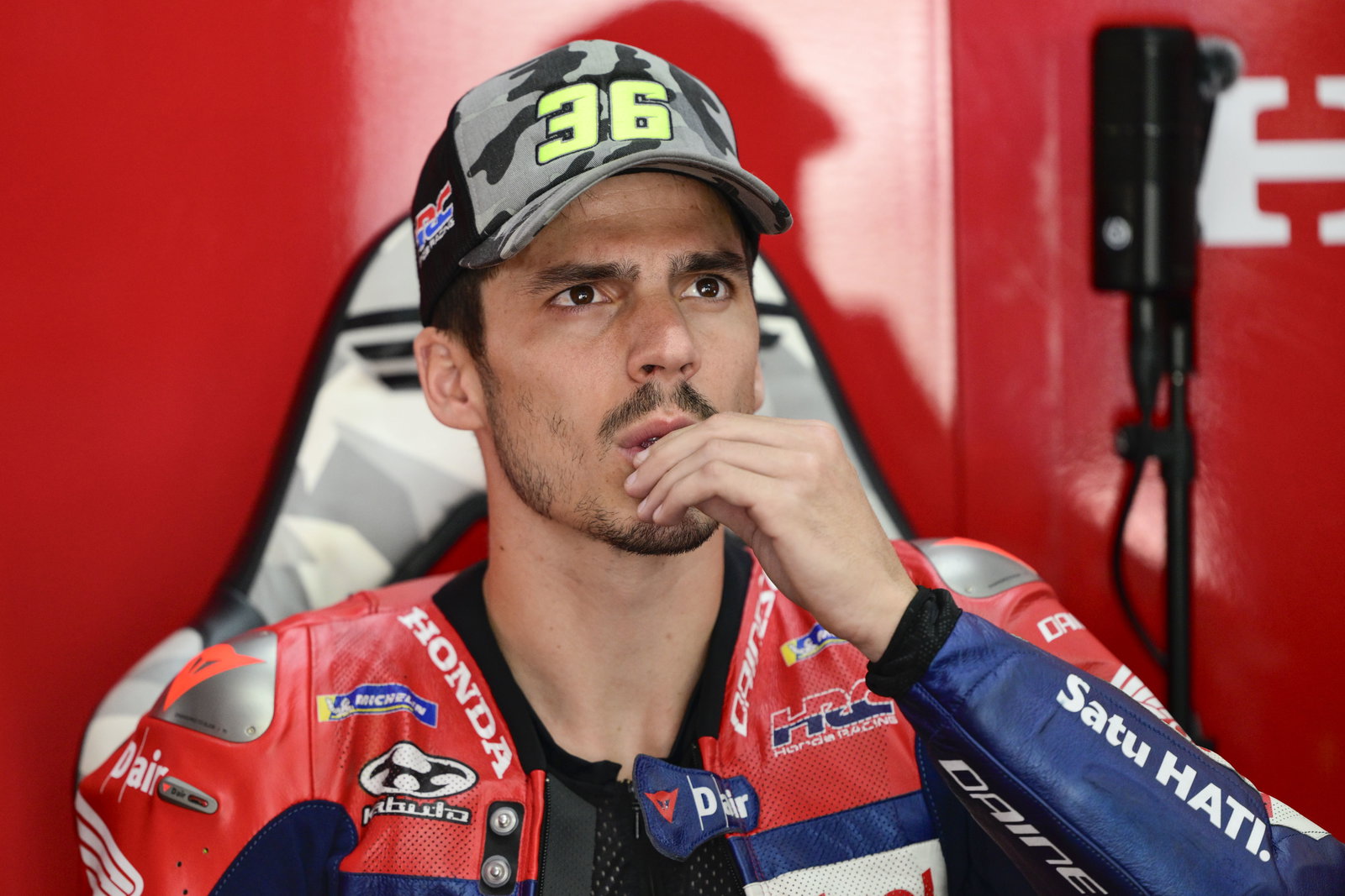 Joan Mir, 2025 MotoGP Malaysian Grand Prix, pit box. Credit: Gold and Goose.