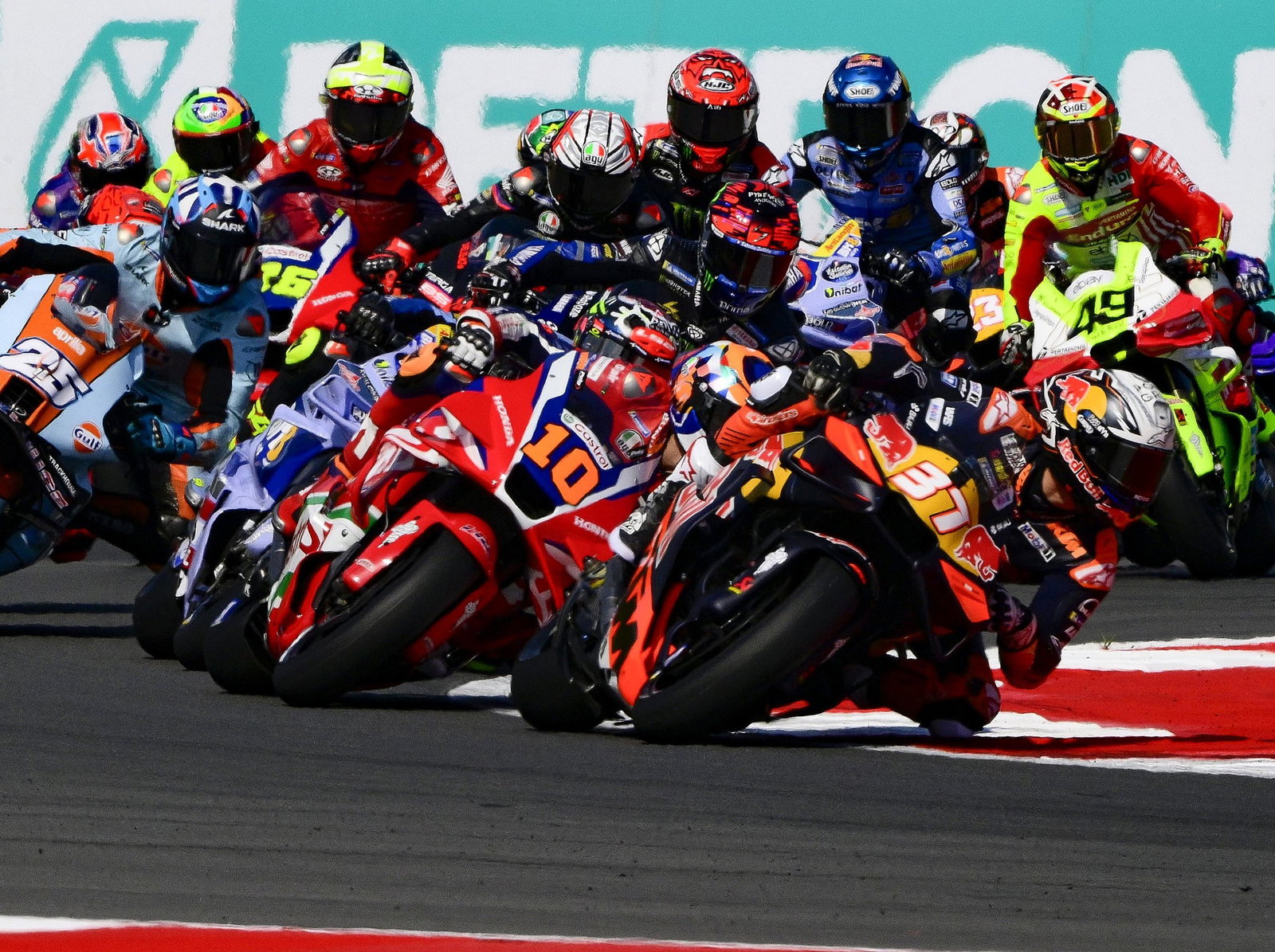 Pedro Acosta, leads Luca Marini