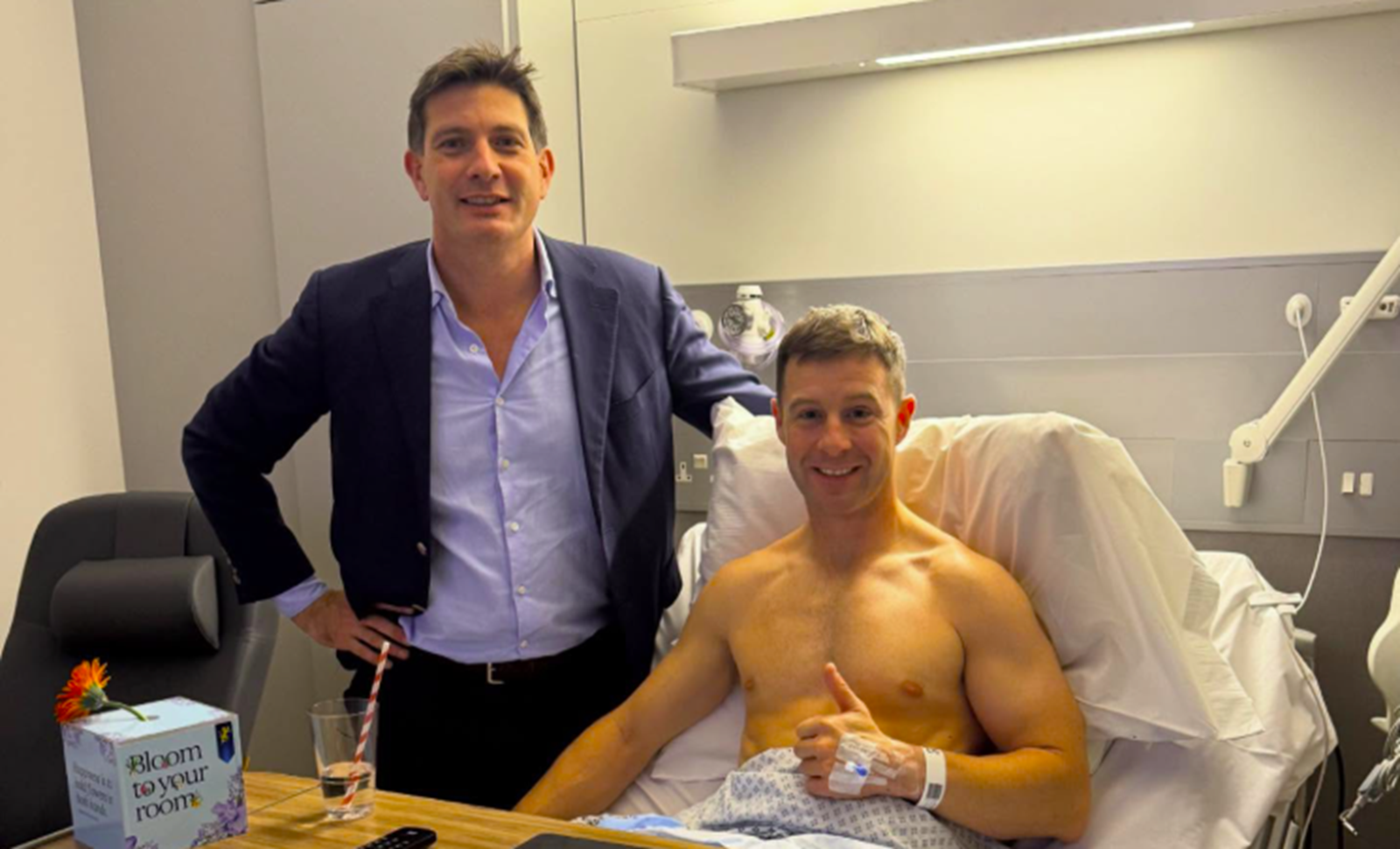 Jonathan Rea after post-season knee surgery. Credit: Instagram/Jonathan Rea.