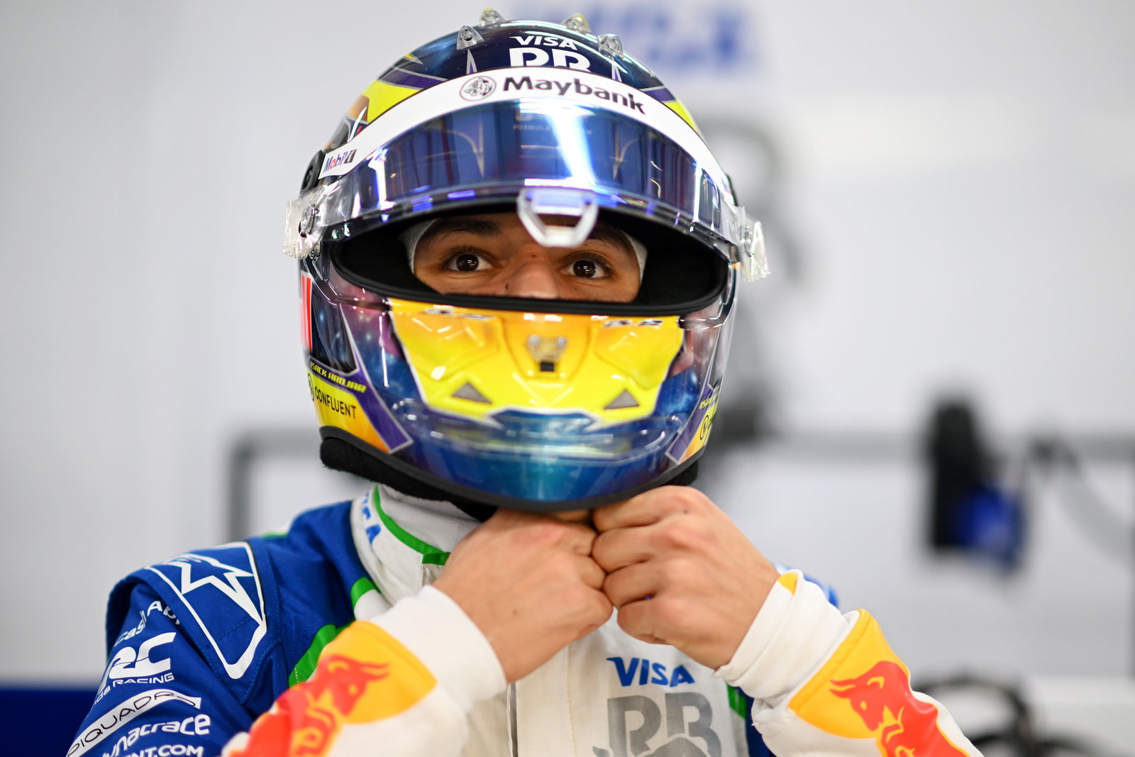 Hadjar hit back at Alonso after their Singapore duel 