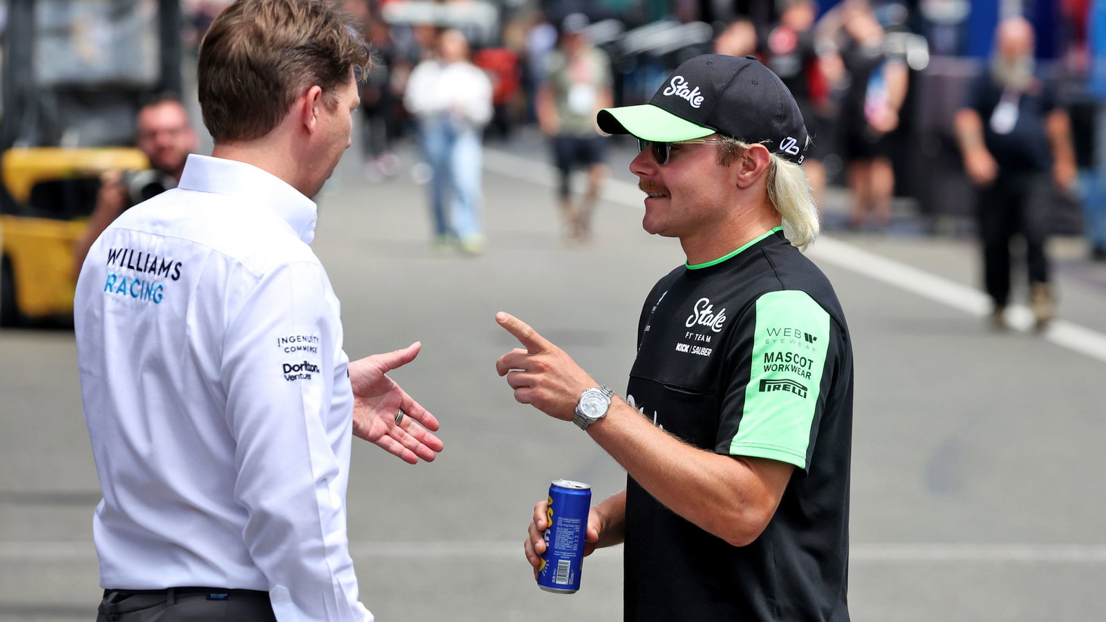 James Vowles and Valtteri Bottas