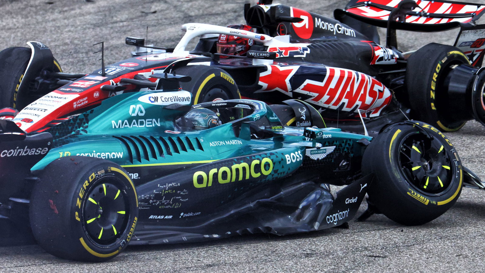 Stroll and Ocon came to blows in the sprint 