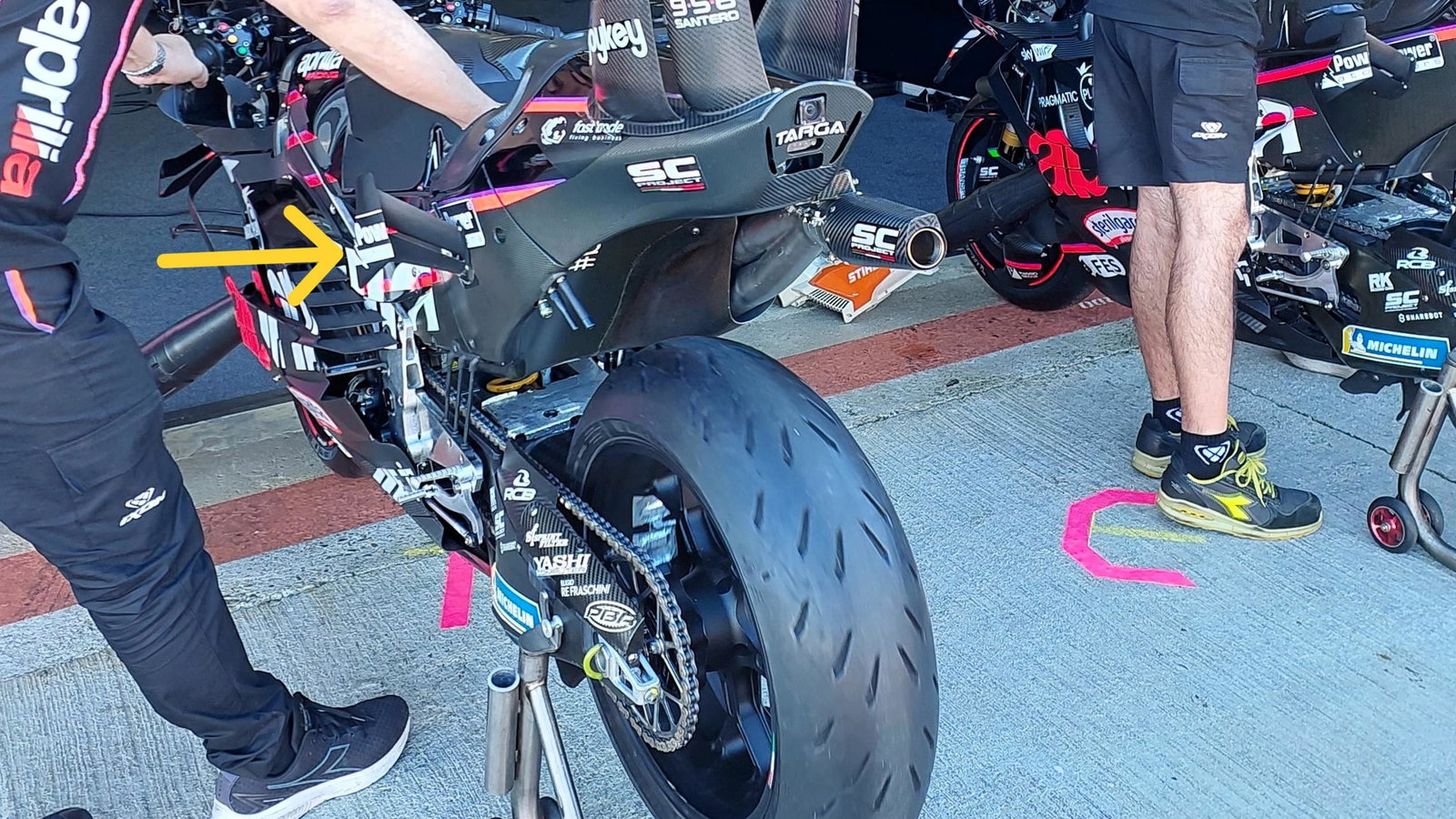 Aprilia 'leg wings'. 2025 Valencia MotoGP test