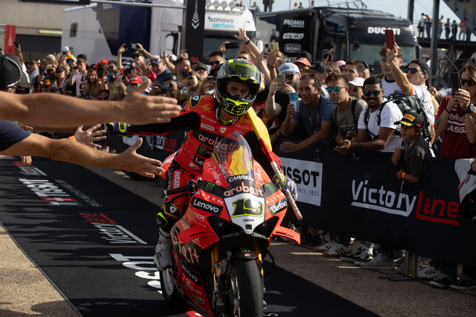 Alvaro Bautista, 2025 Aragon WorldSBK, parc ferme. Credit: Gold and Goose.