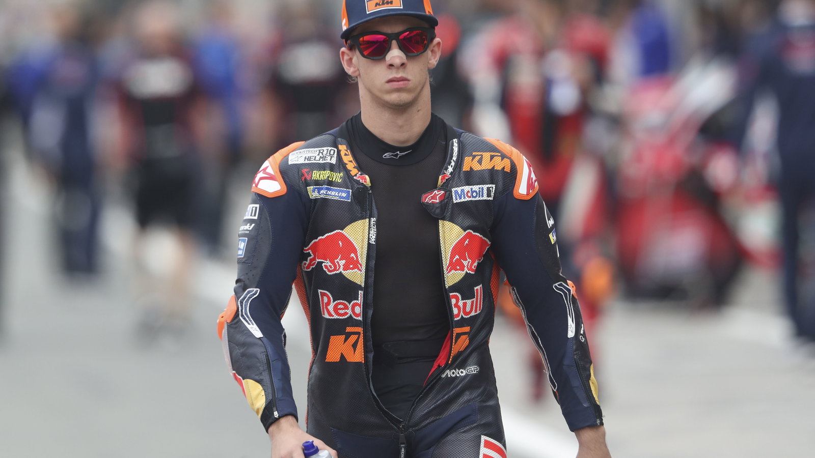 Pedro Acosta, 2025 MotoGP Valencia Grand Prix, pit lane. Credit: Gold and Goose.