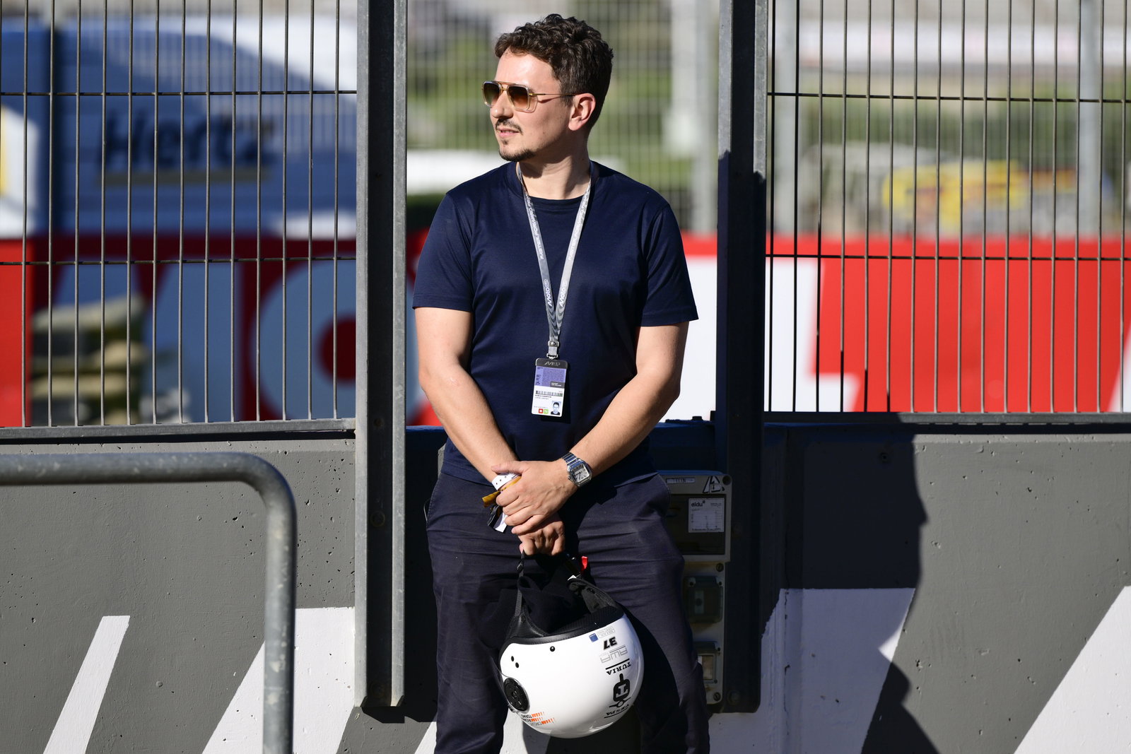 Jorge Lorenzo, 2025 MotoGP Valencia Test, pit wall. Credit: Gold and Goose.