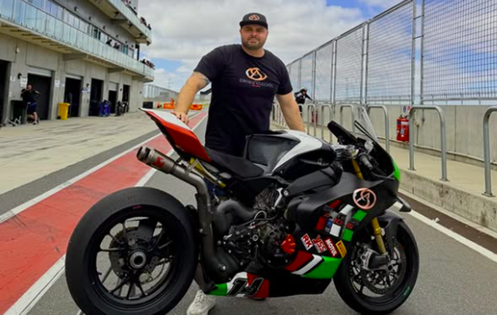 Lee Khouri with Superbike Advocates Ducati. Credit: Instagram/Superbike Advocates.