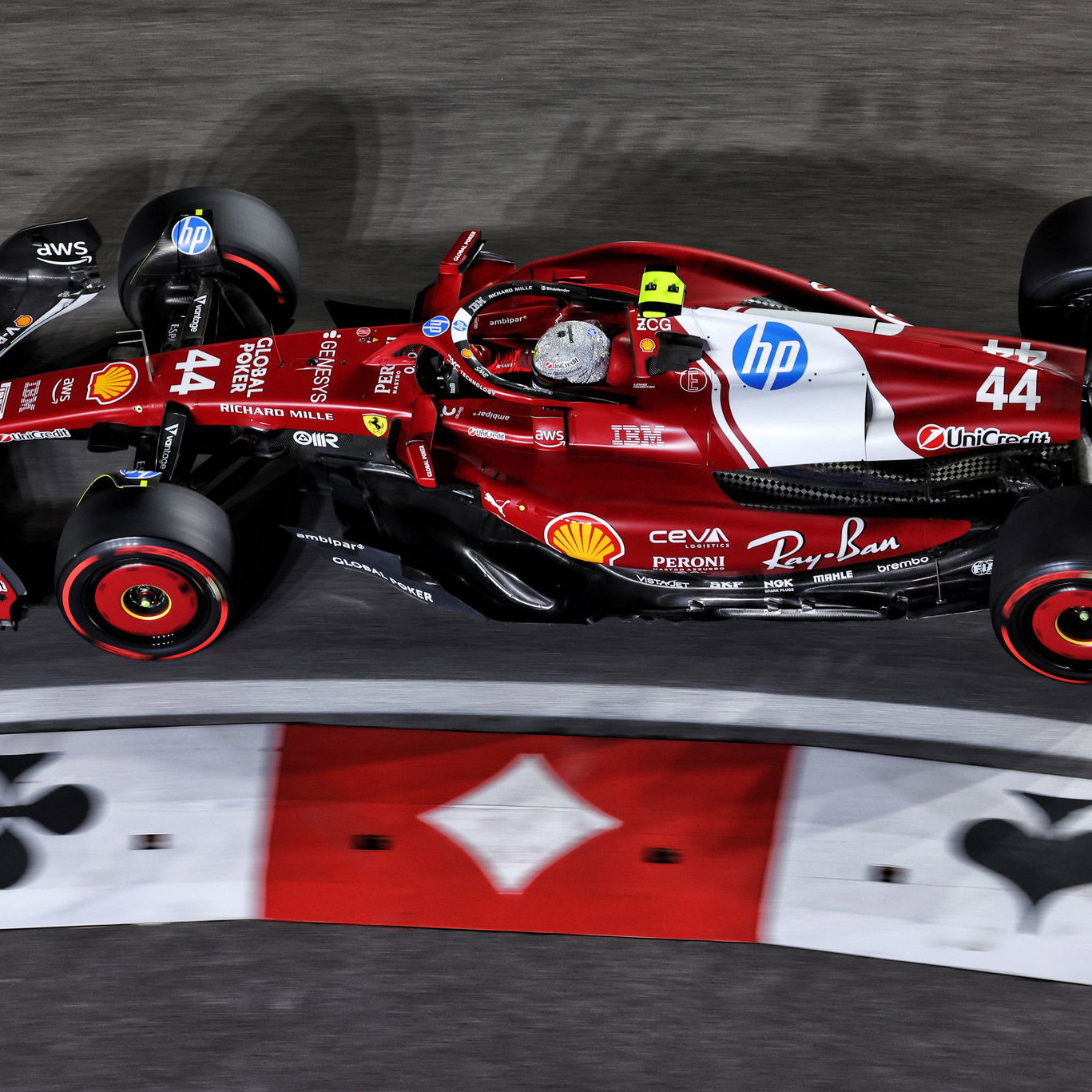 Hamilton struggled to put a lap together 