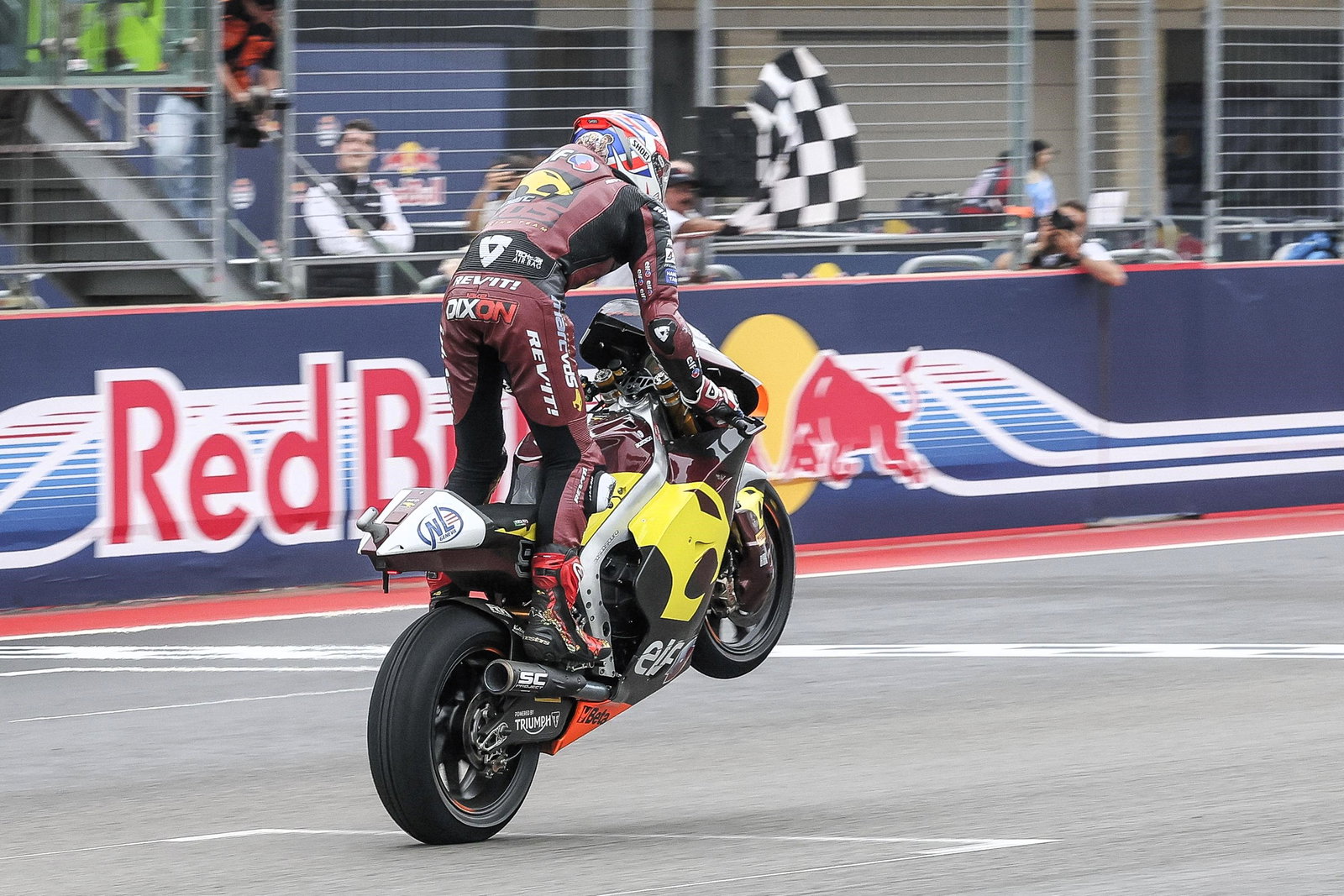 Jake Dixon wins 2025 Americas Moto2 Grand Prix