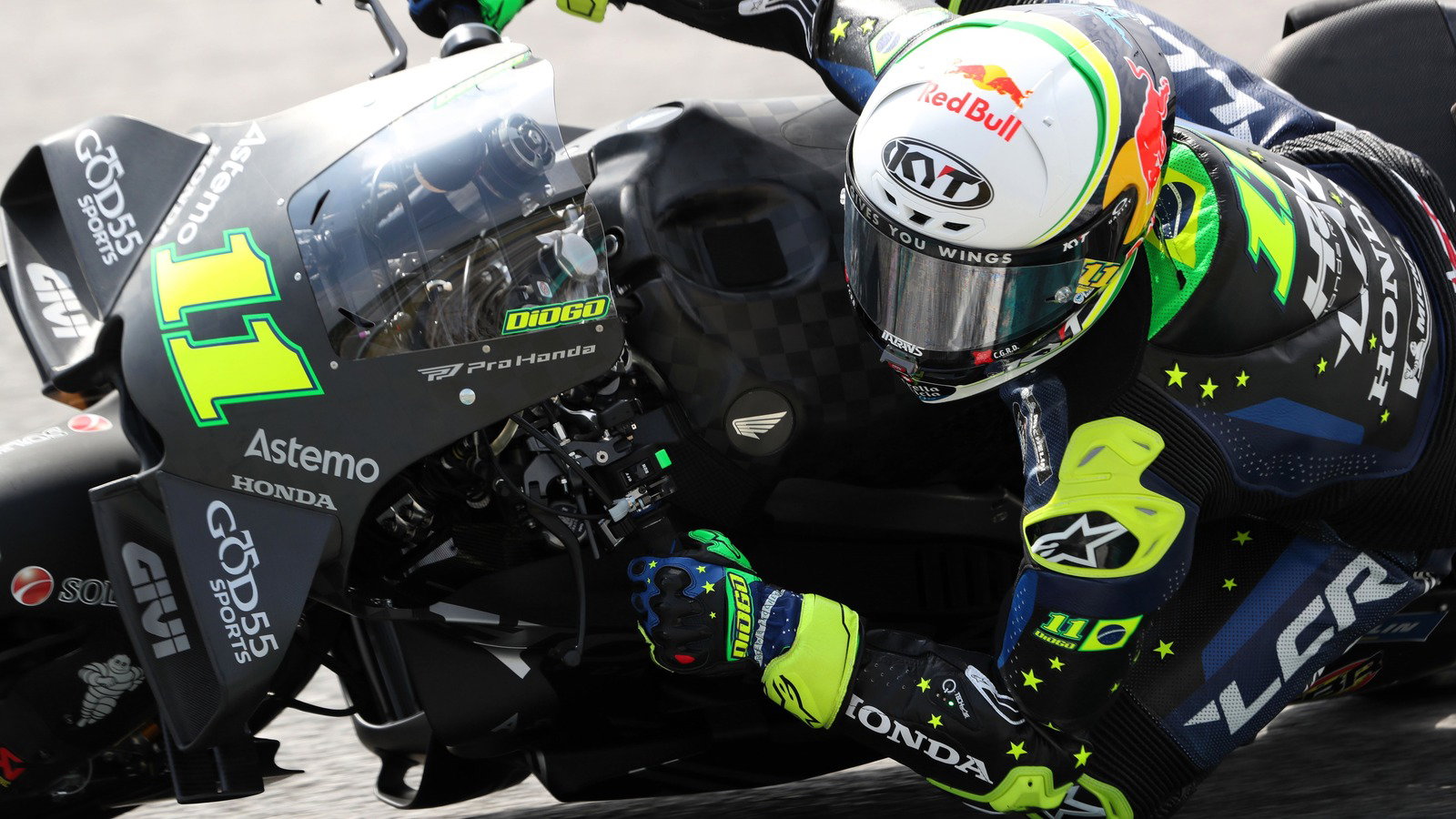 Diogo Moreira got the better of Toprak Razgatlioglu on the final day of the Sepang MotoGP Shakedown Test.