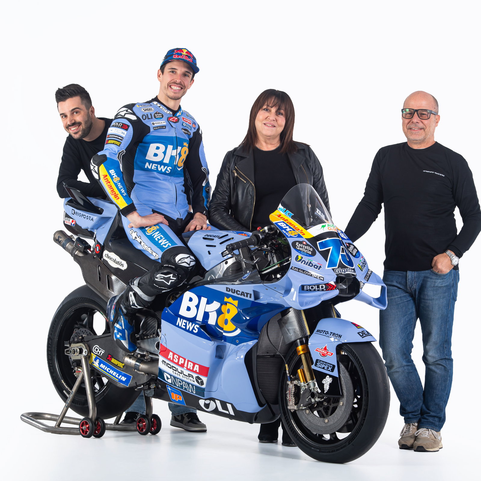 Alex Marquez, Nadia Padovani, Carlo Merlini, and Michele Masini with 2026 Gresini Ducati. Credit: Gresini Racing.