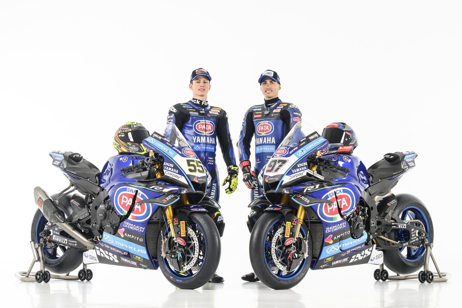 Andrea Locatelli and Xavi Vierge with 2026 Pata Yamaha R1. Credit: Yamaha.