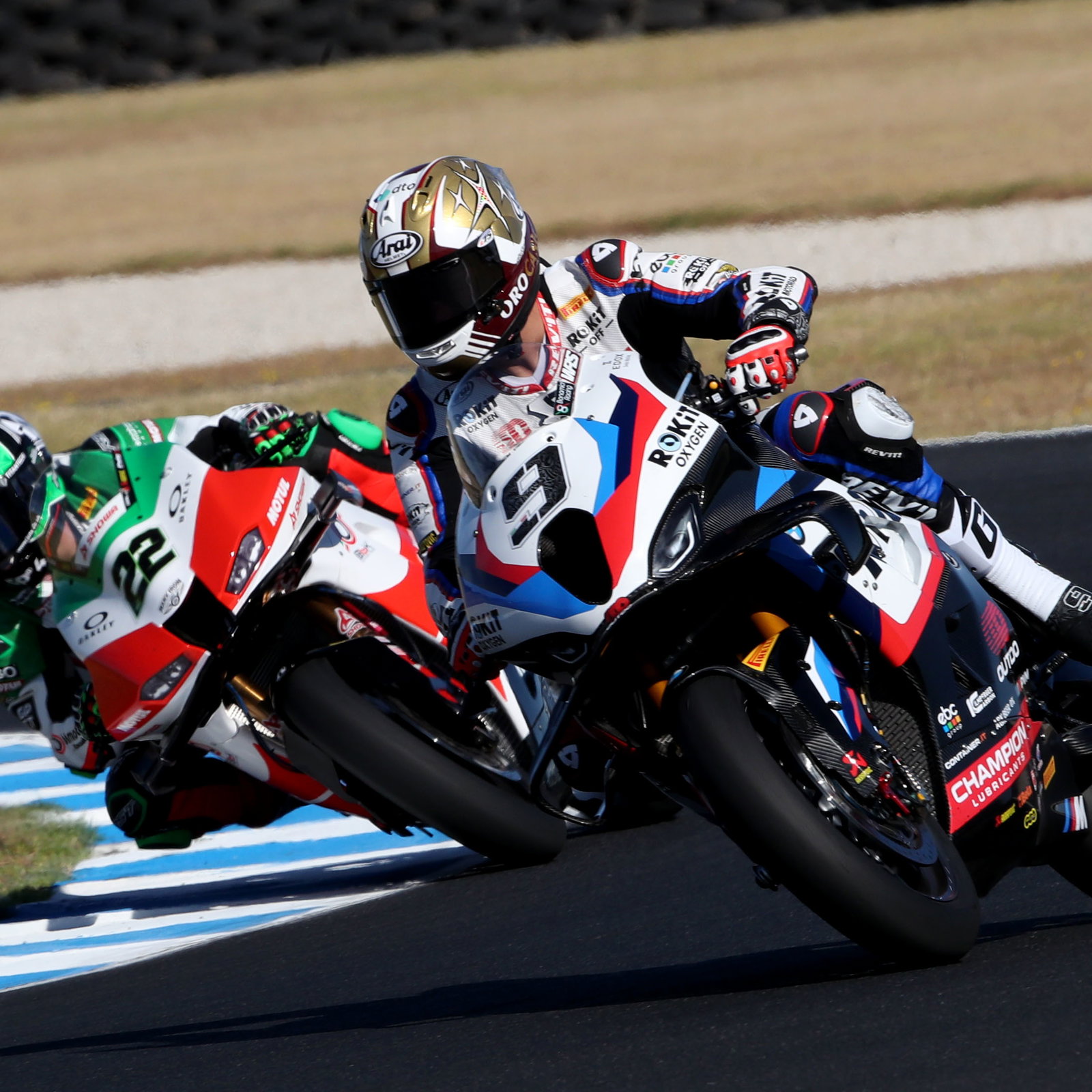 Danilo Petrucci, Alex Lowes, 2026 Phillip Island WorldSBK Test. Credit: Gold and Goose.