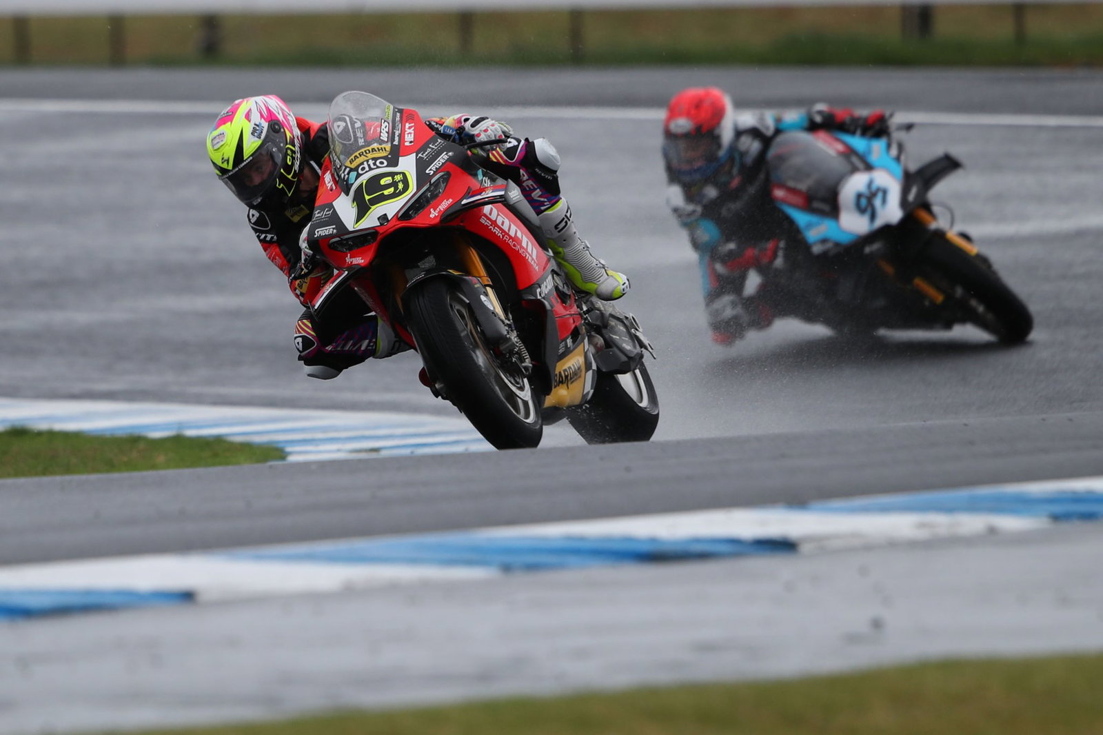 Alvaro Bautista, Tarran Mackenzie, 2026 Australian WorldSBK. Credit: Gold and Goose.