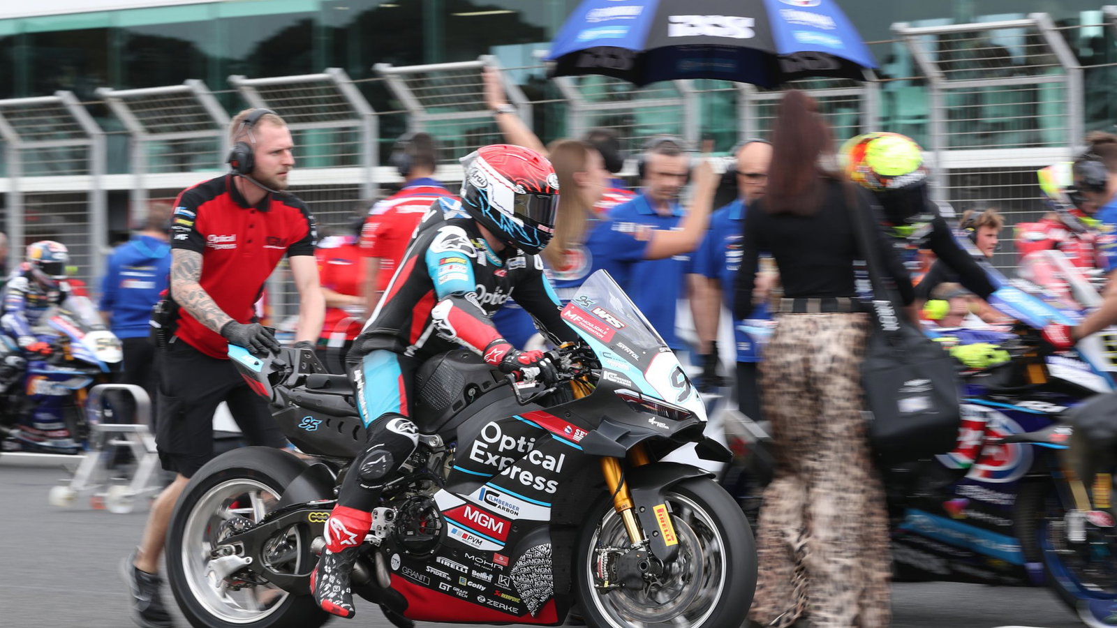 Tarran Mackenzie, 2026 Australian WorldSBK, grid. Credit: Gold and Goose.