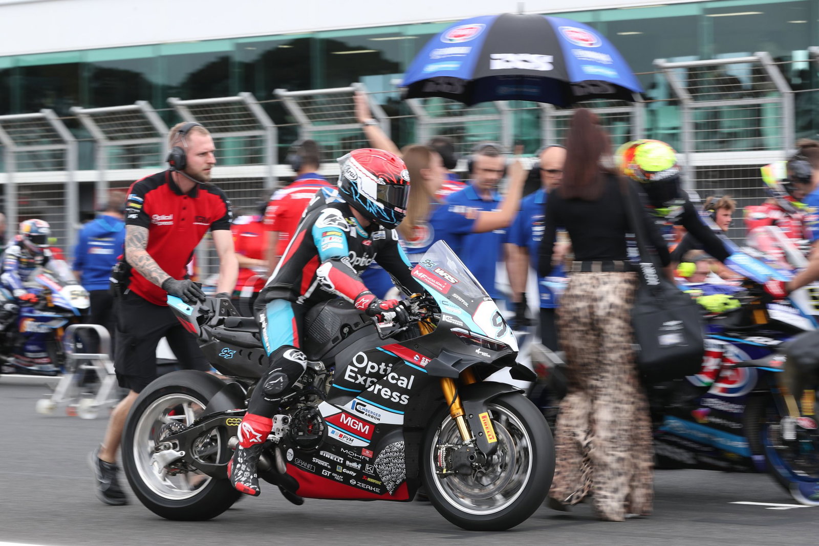 Tarran Mackenzie, 2026 Australian WorldSBK, grid. Credit: Gold and Goose.