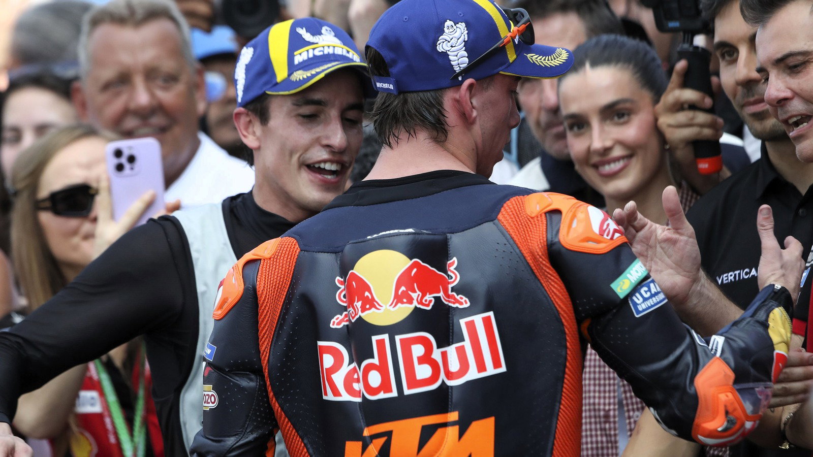 Marc Marquez, Pedro Acosta, 2026 Thai MotoGP (Gold&Goose).