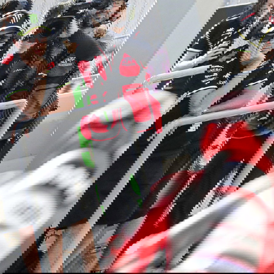 Valentino Rossi watches Marc Marquez, 2025 Qatar MotoGP.