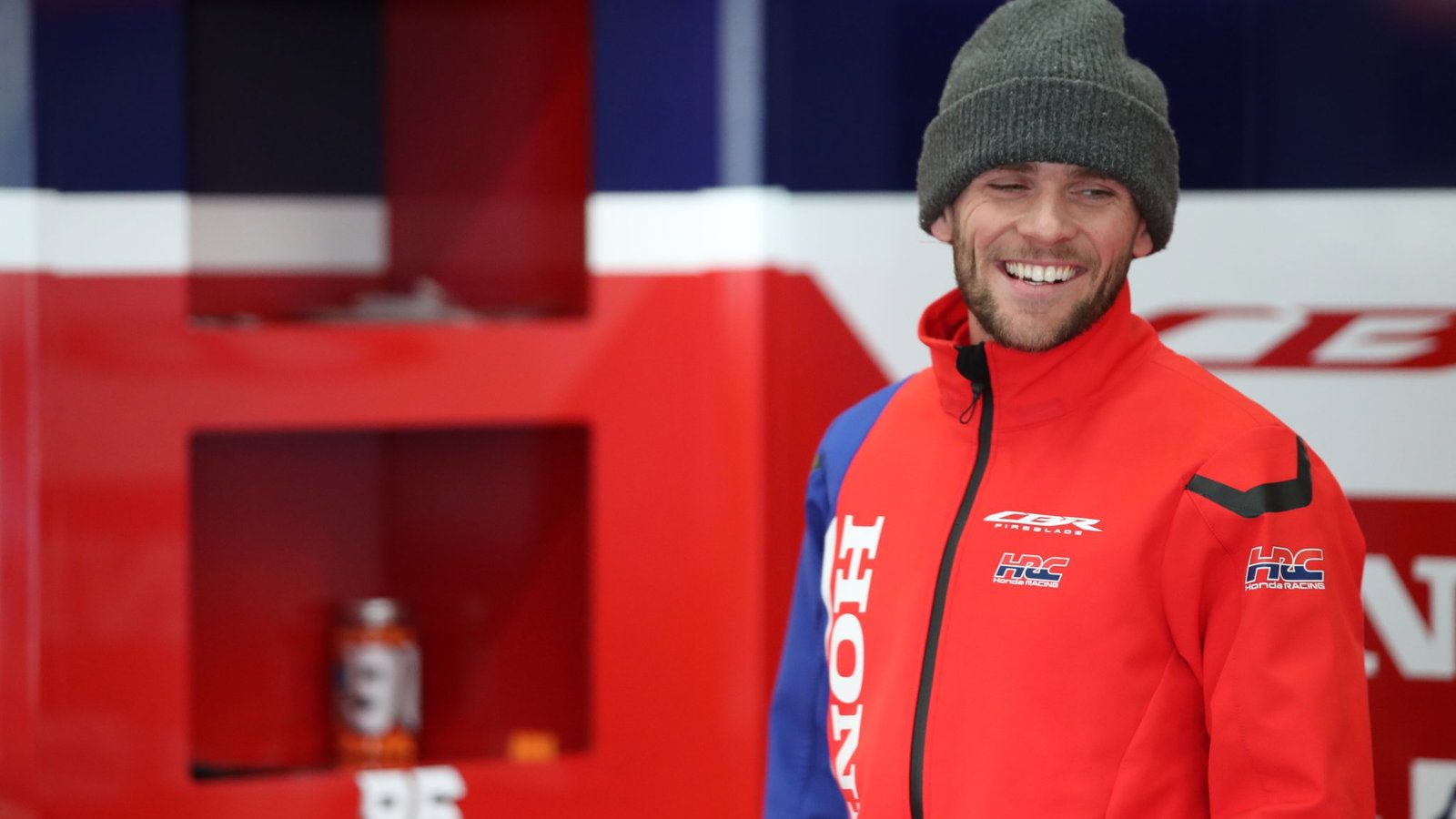 Jake Dixon, January 2026 Jerez WorldSBK Test, pit box. Credit: Gold and Goose.