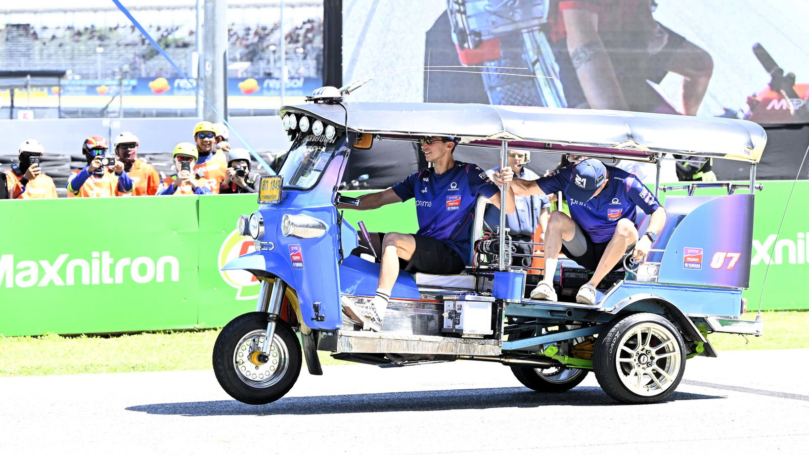 Toprak Razgatlioglu, Jack Miller, Tuk-Tuk race, 2026 Thai MotoGP