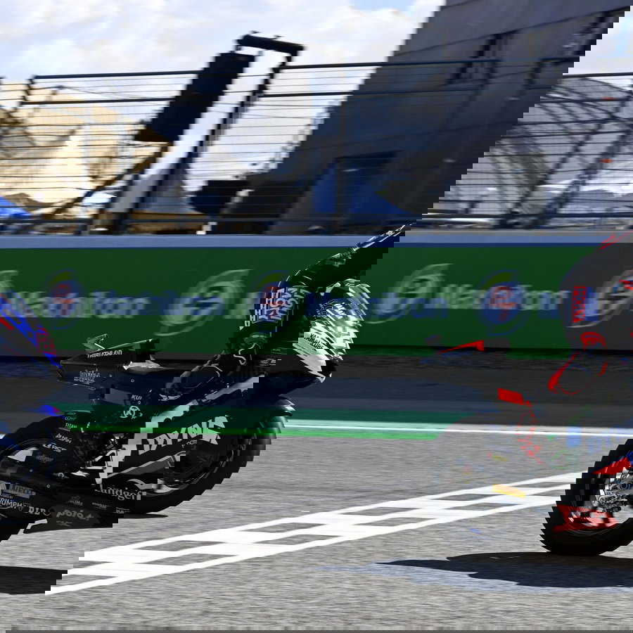 Gonzalez wins 2026 Thai Moto2 Grand Prix.