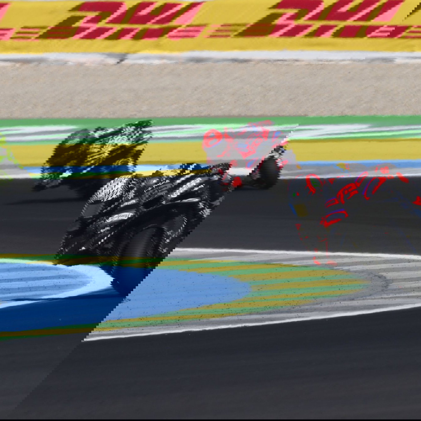 Marco Bezzecchi leads Marc Marquez, Fabio Di Giannantonio, 2026 MotoGP Brazilian Grand Prix. Credit: Gold and Goose.