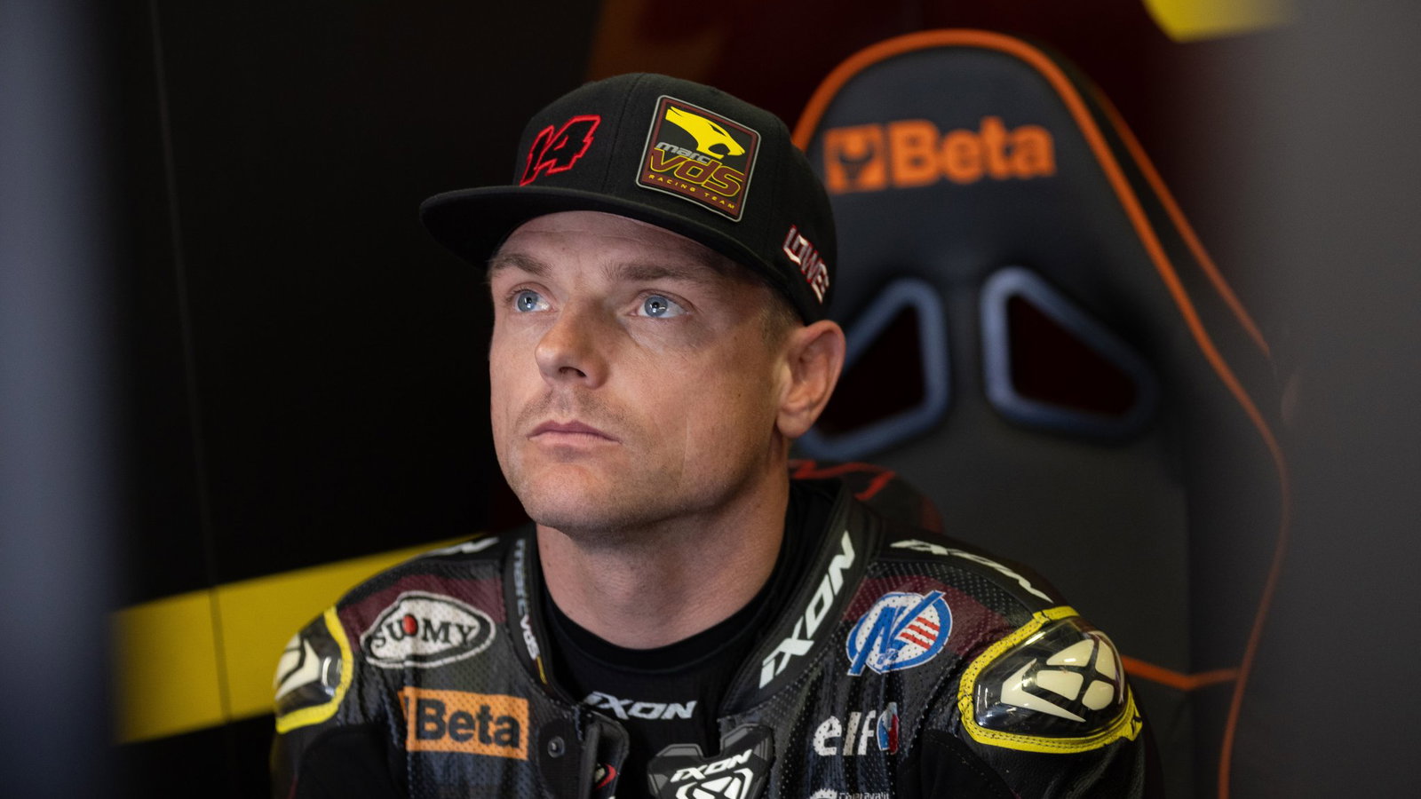 Sam Lowes, 2026 Portuguese WorldSBK, pit box. Credit: Gold and Goose.