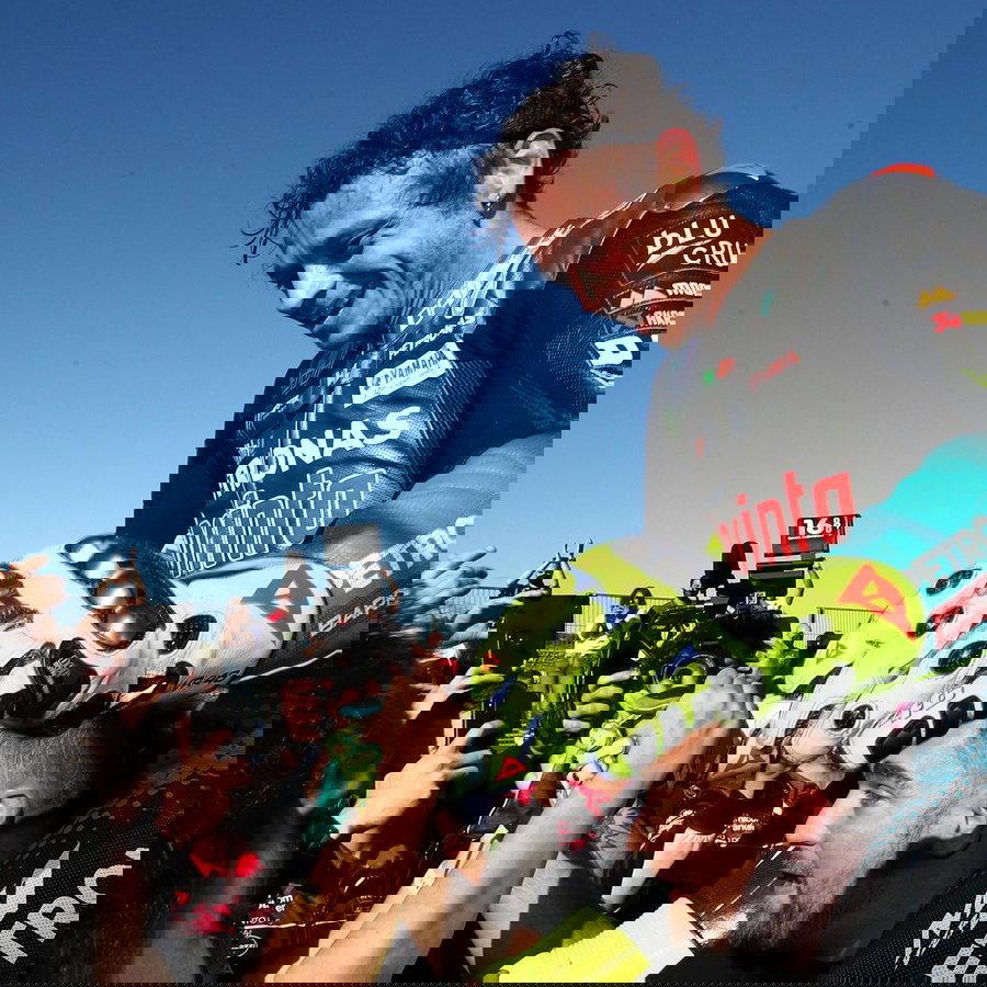 Valentino Rossi finishes his final MotoGP race, Valencia 2021.