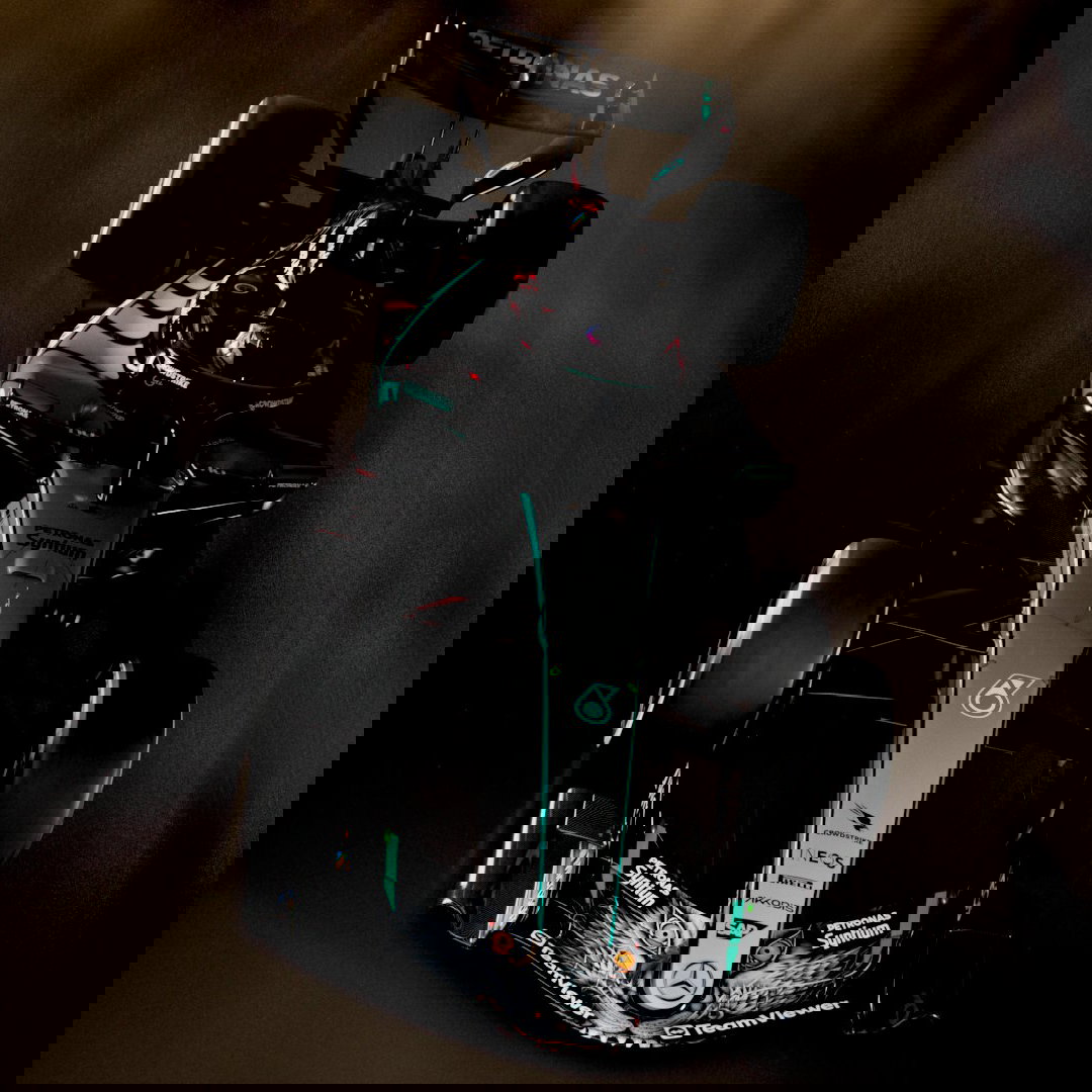 Mercedes is one of three teams running a special livery in Japan