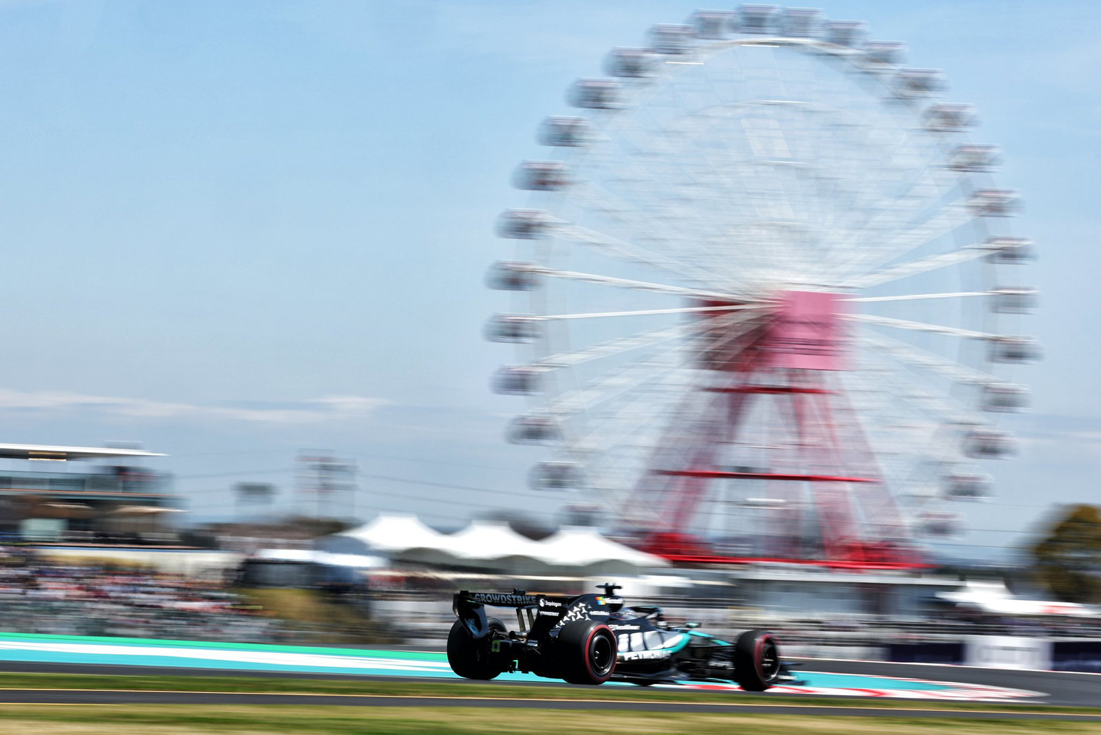 Mercedes seems to have pace in hand in Japan