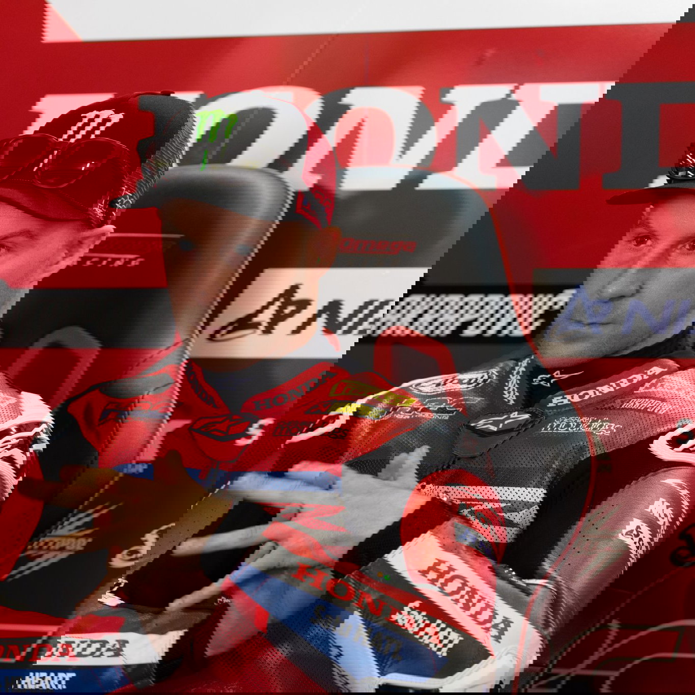 Jonathan Rea, 2026 Portuguese WorldSBK, pit box. Credit: Gold and Goose.