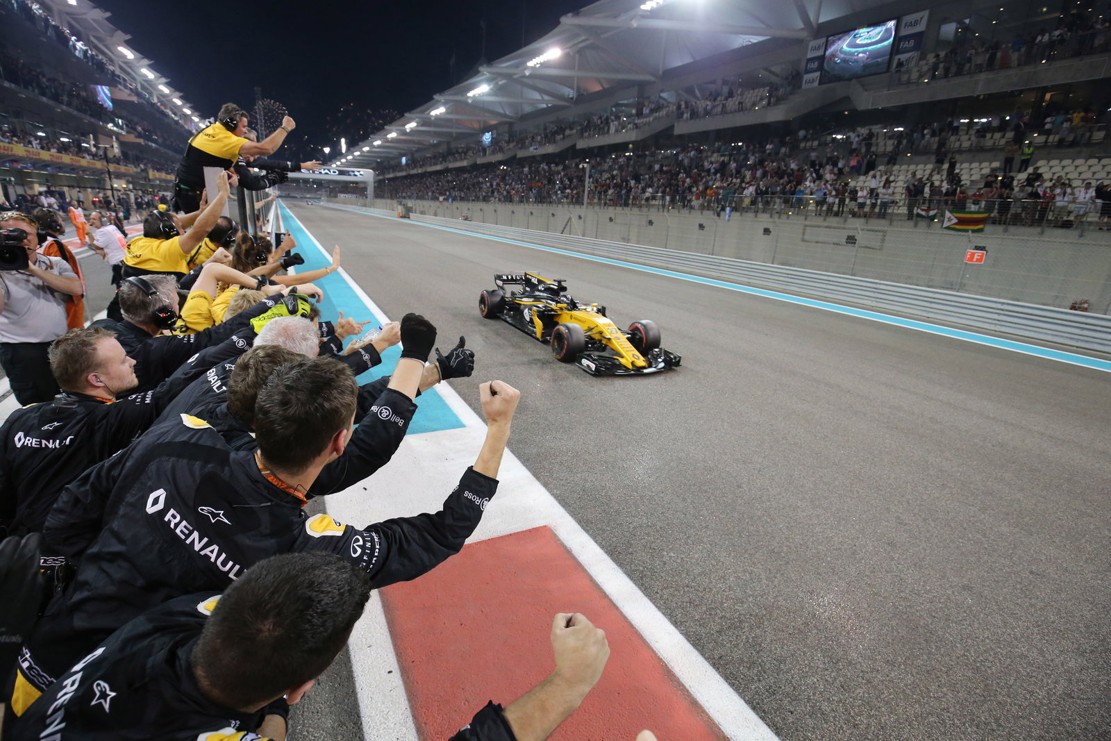 Can you name the top ten most popular F1 races?