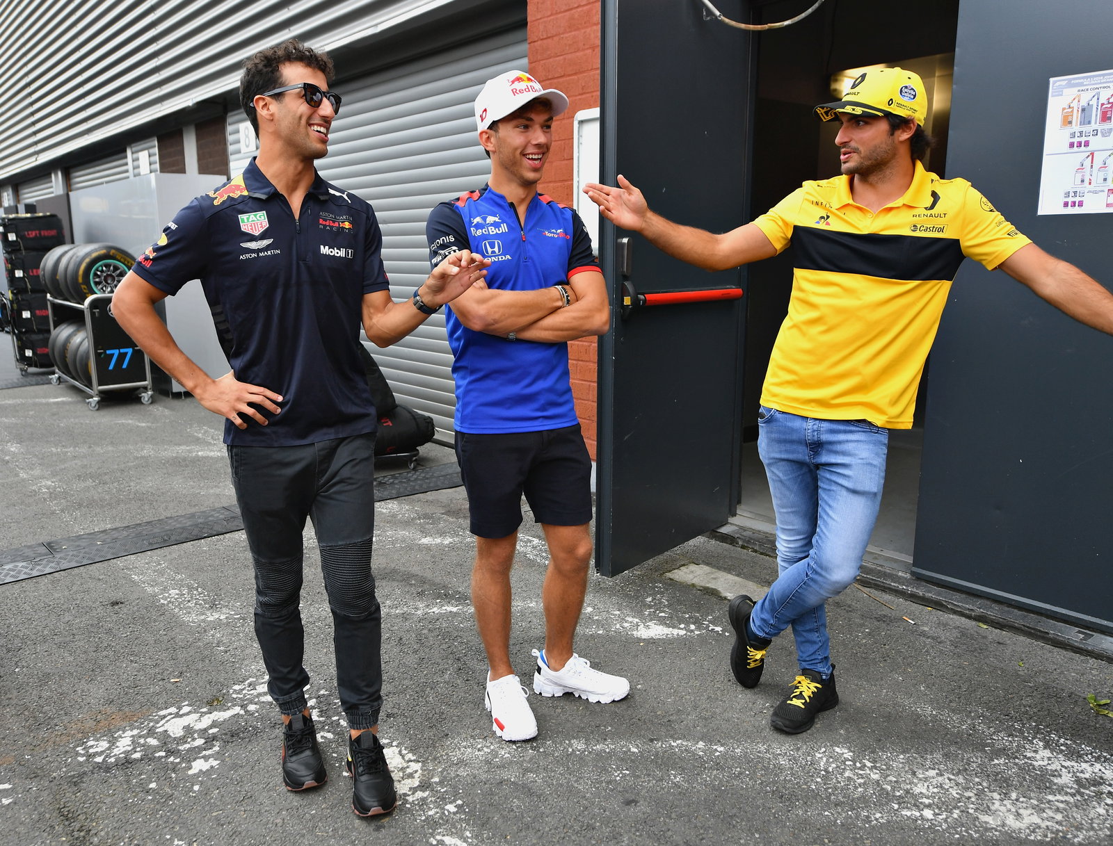 How Renault stole Daniel Ricciardo away from Red Bull for 2019