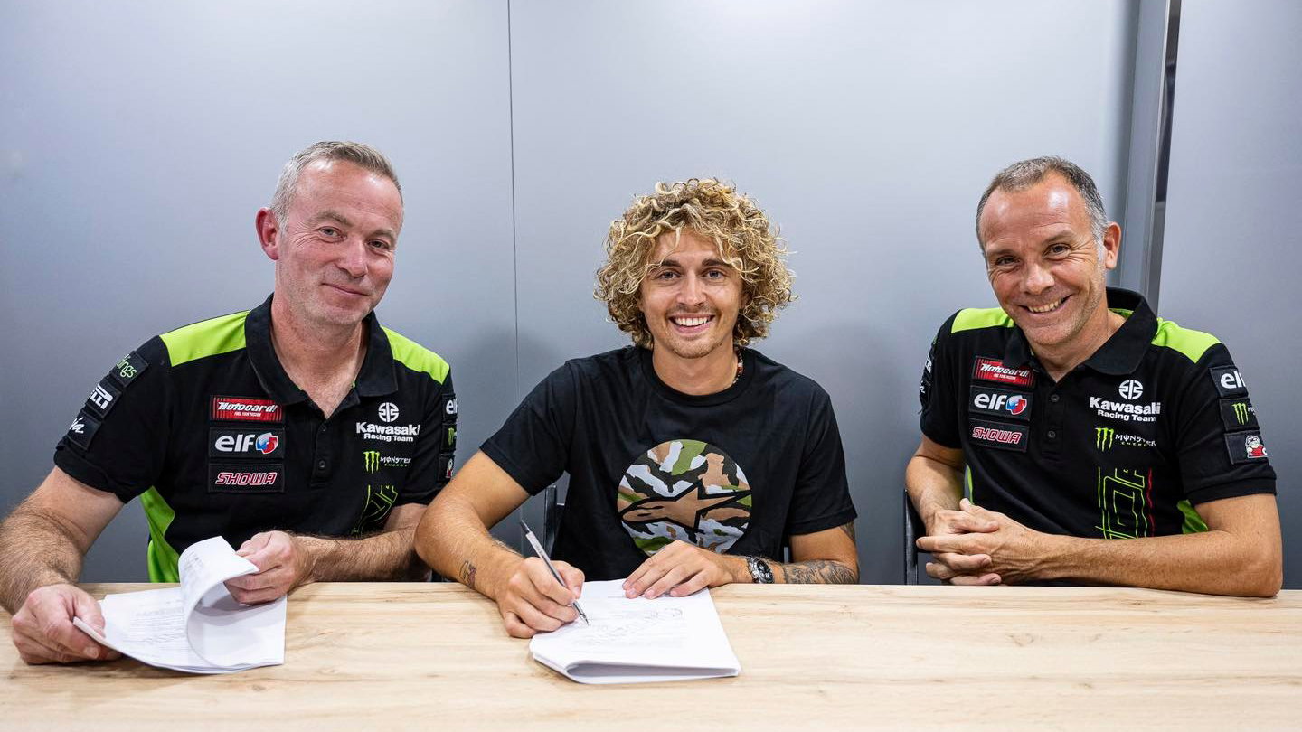 Axel Bassani signs for Kawasaki