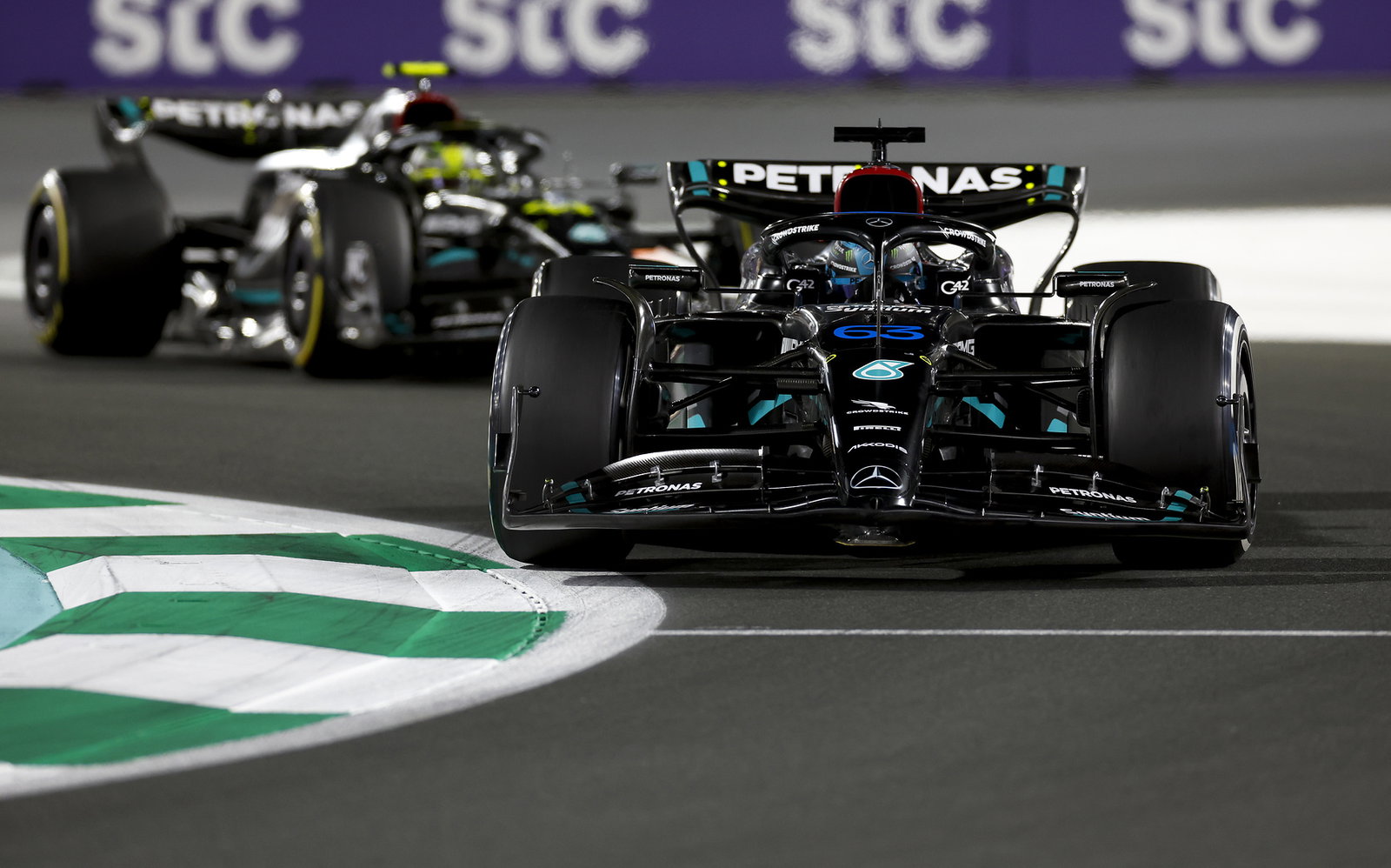 Rosberg Menilai Russell Sebagai 