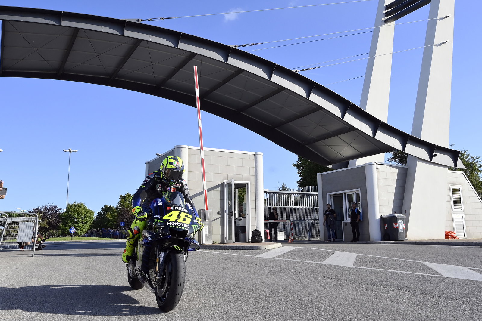 Valentino Rossi rides MotoGP bike from Tavullia to Misano!